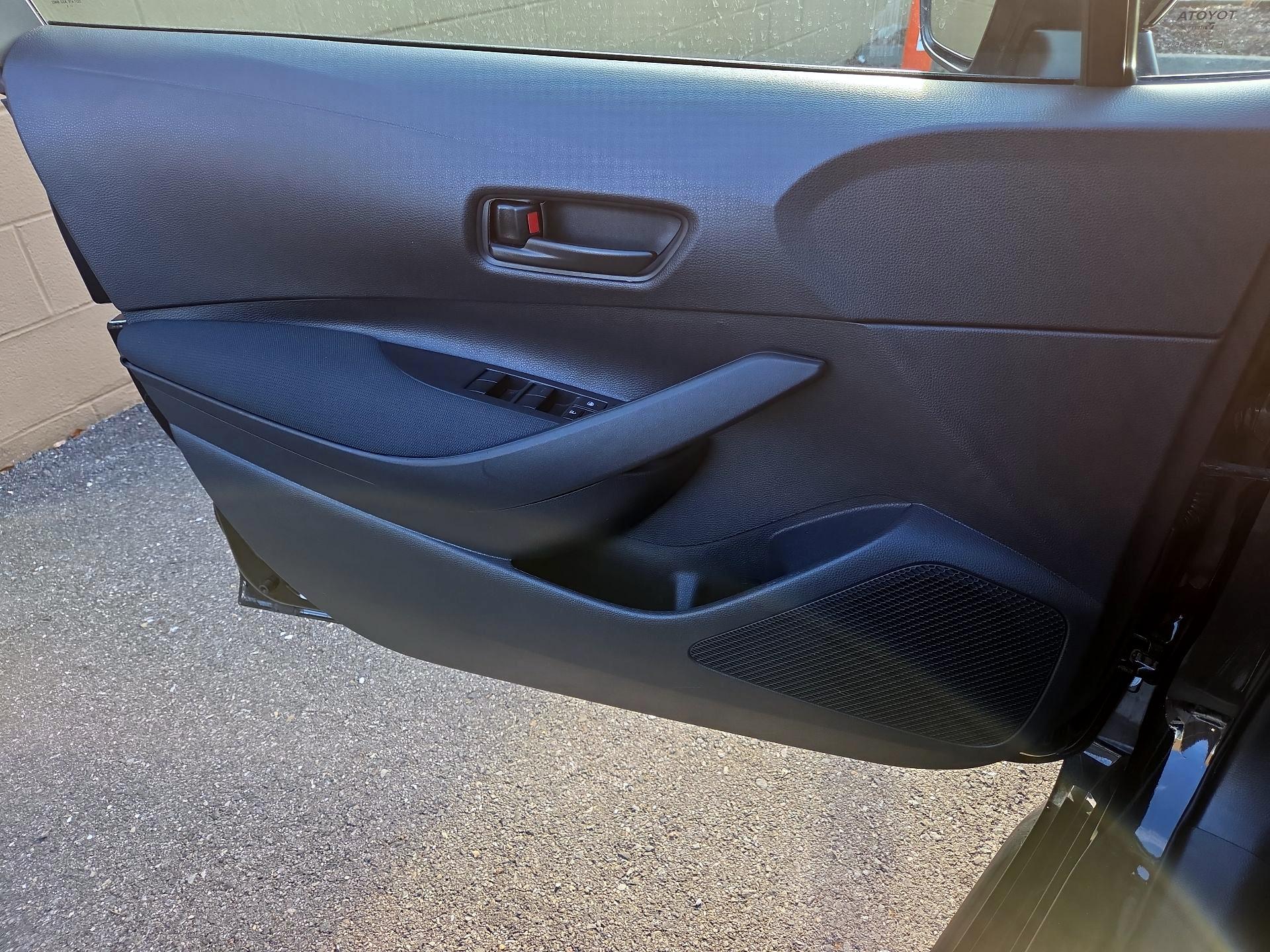 Thumbnail: 2025 Toyota Corolla - 10