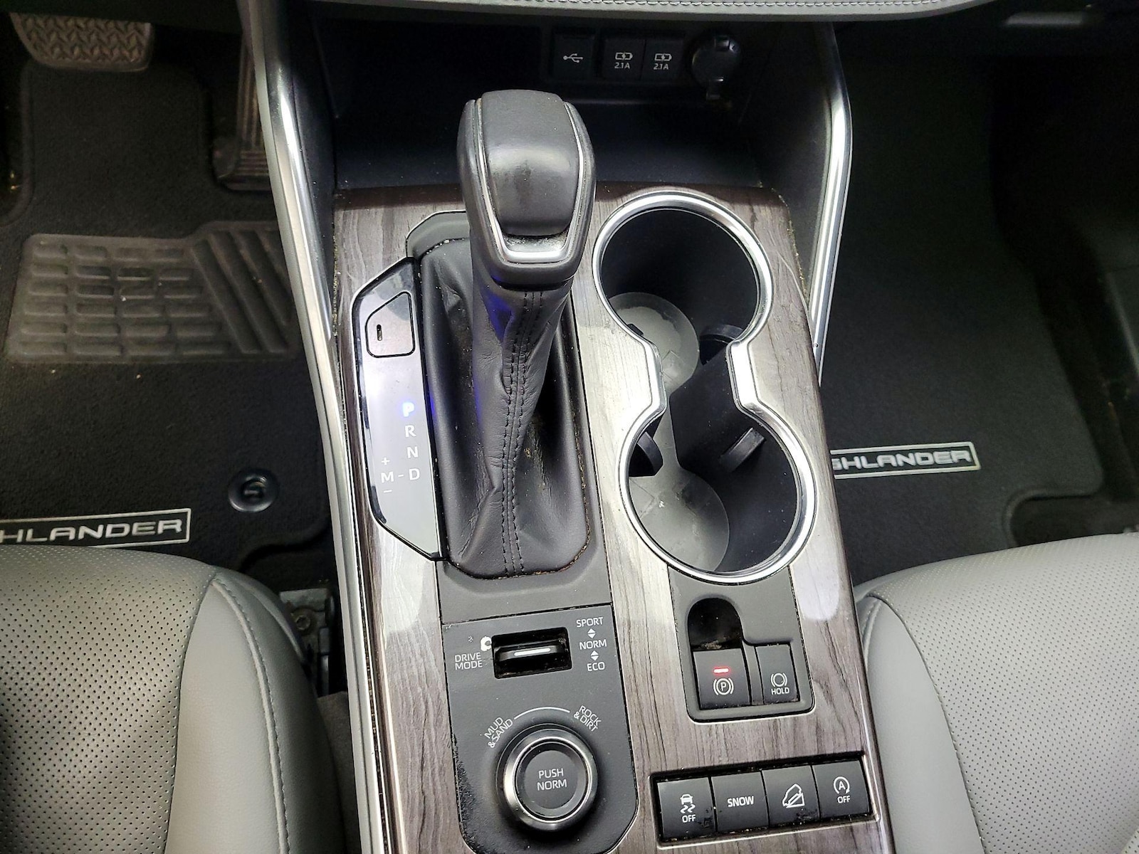 2020 Toyota Highlander Limited - Photo 17