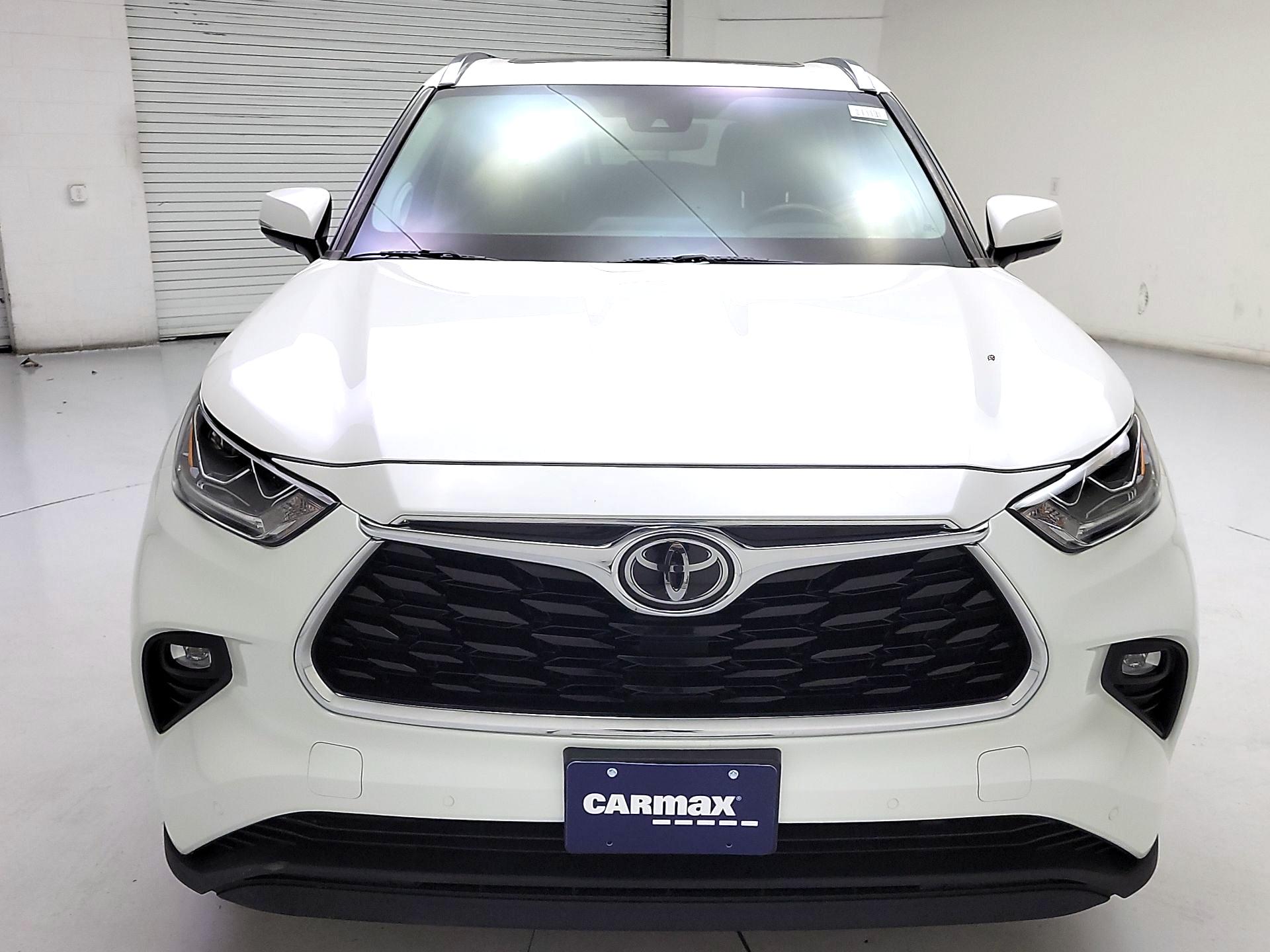 Thumbnail: 2020 Toyota Highlander - 2
