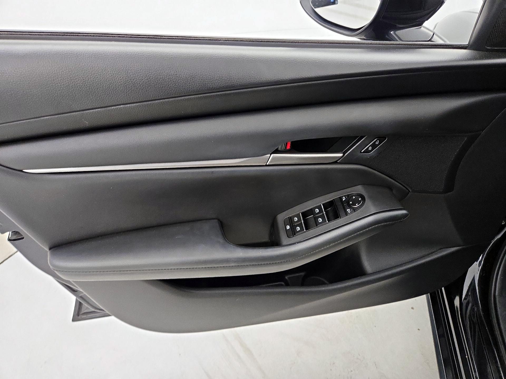 Thumbnail: 2023 Mazda Mazda3 - 12