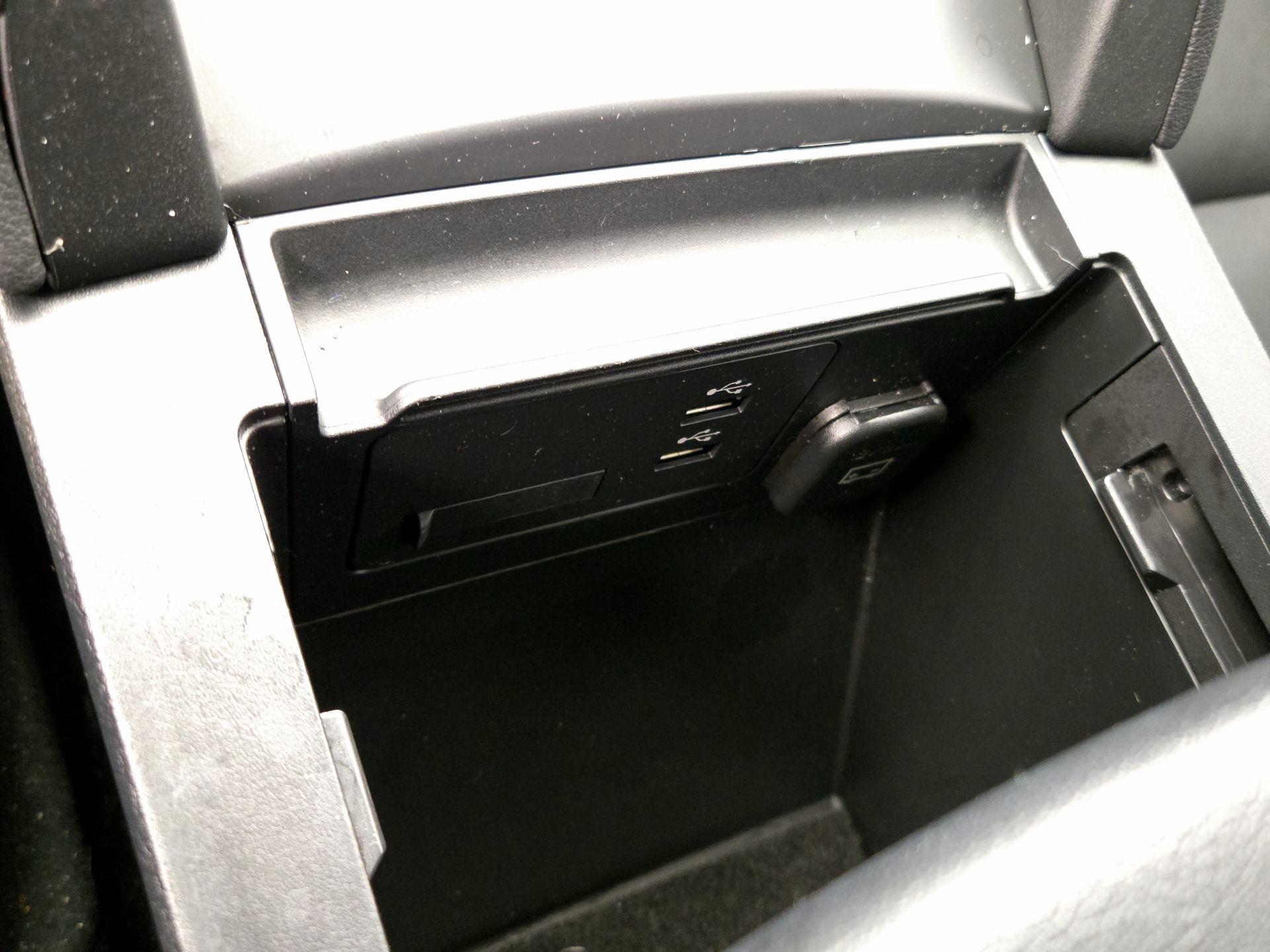 Thumbnail: 2023 Mazda Mazda3 - 18