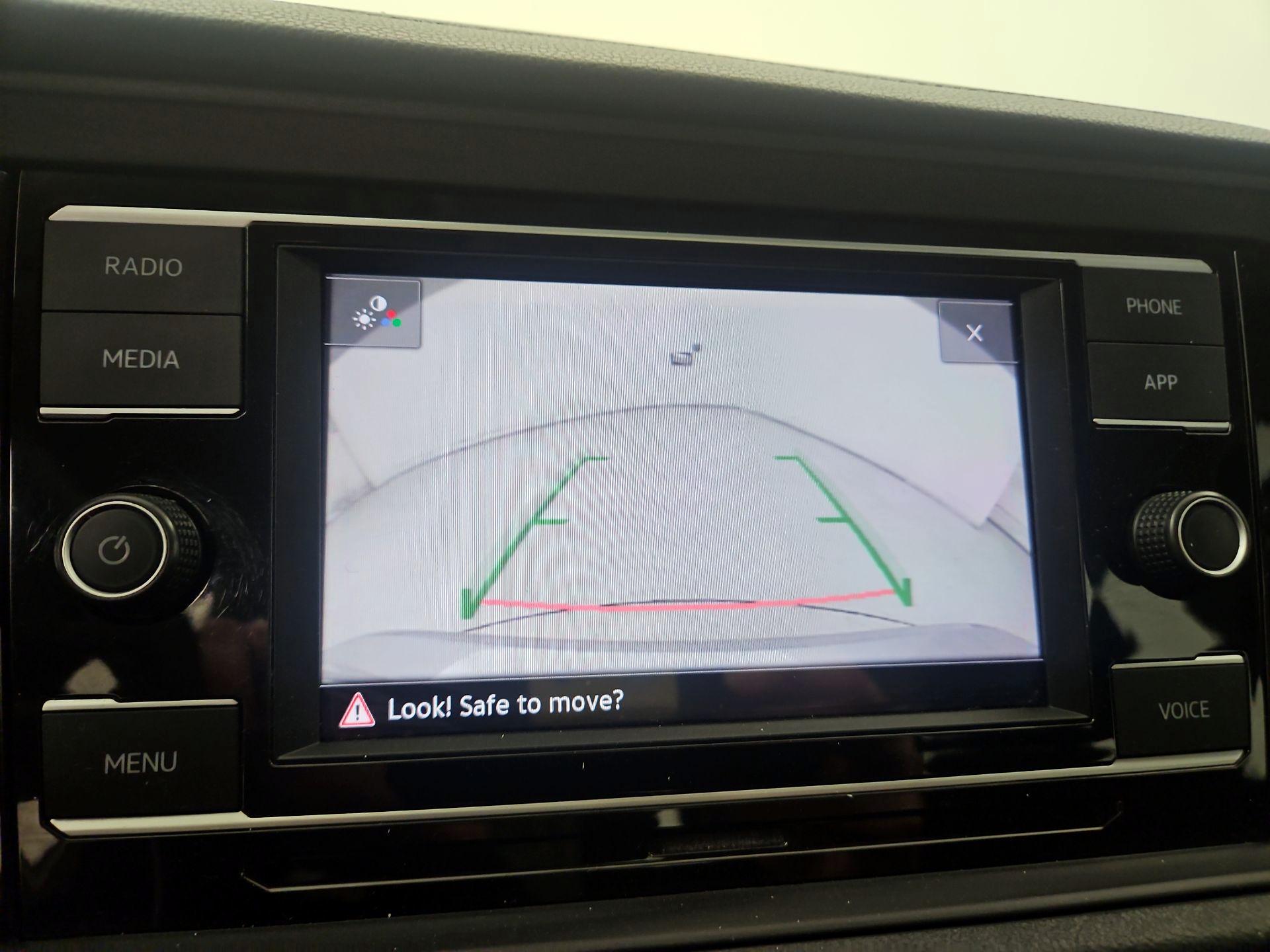 Thumbnail: 2021 Volkswagen Jetta - 14