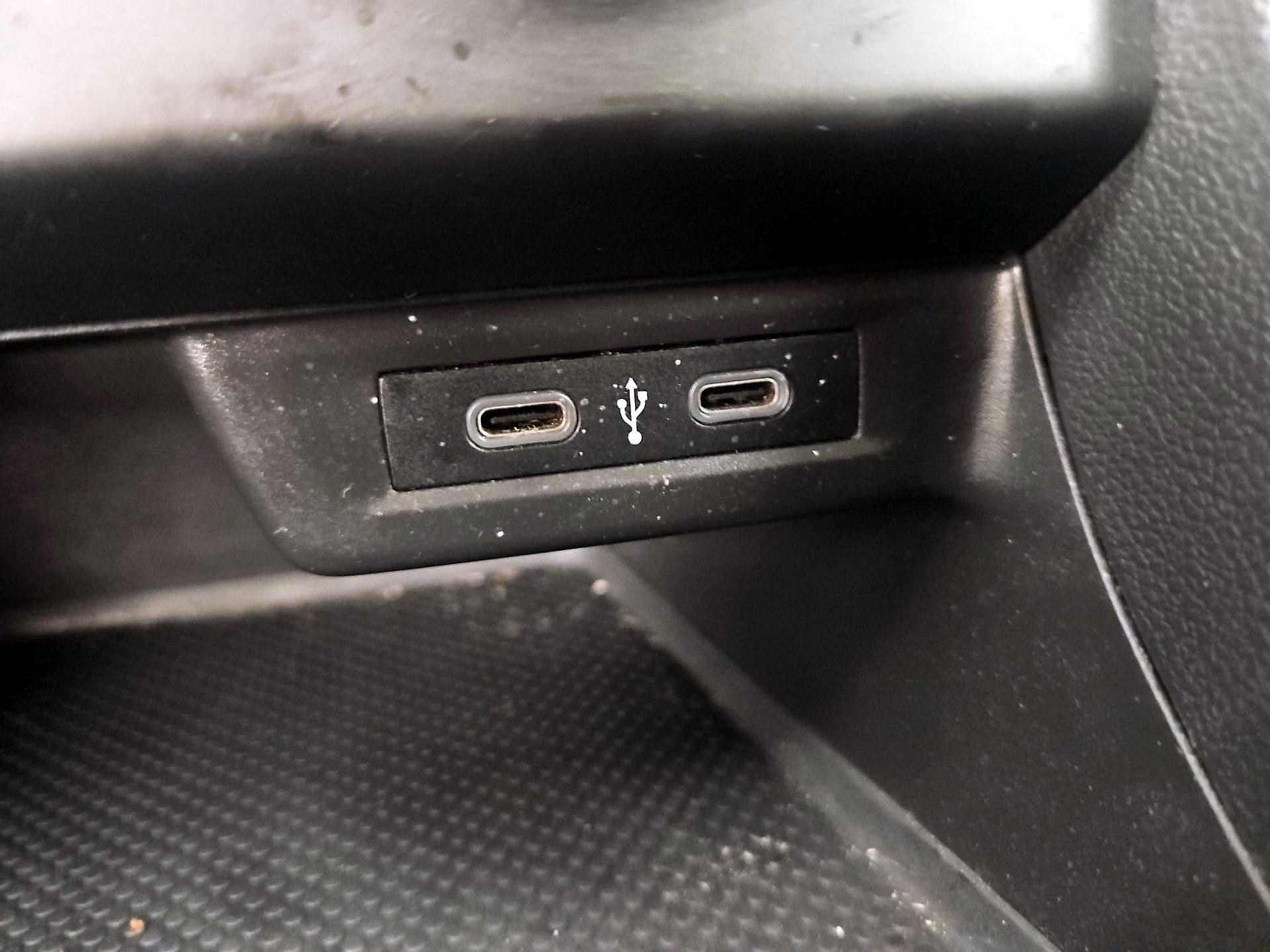 Thumbnail: 2021 Volkswagen Jetta - 18