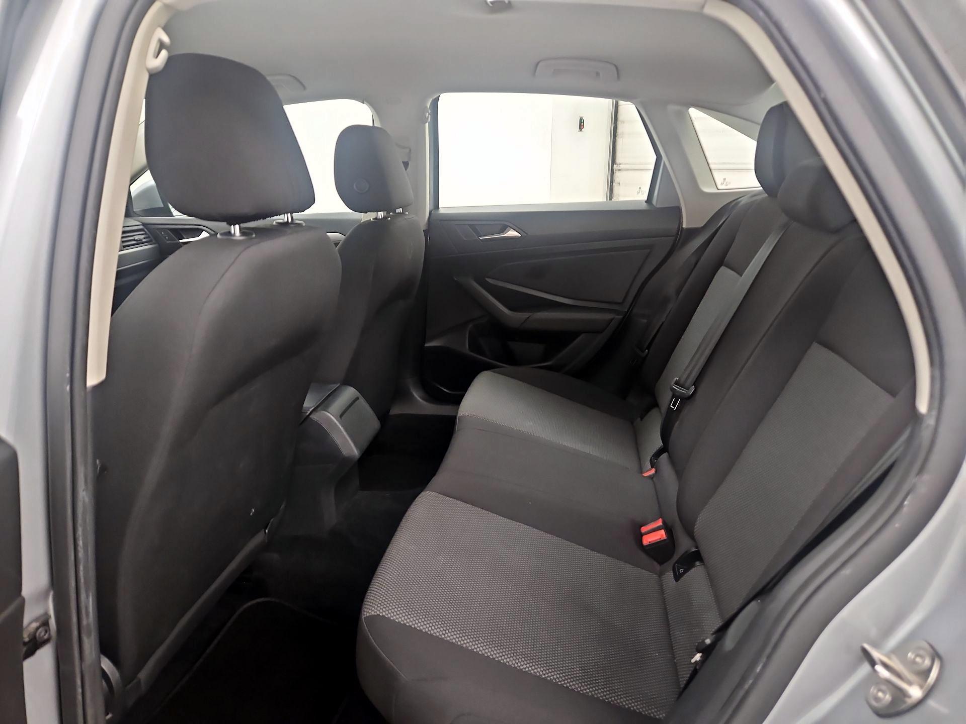 Thumbnail: 2021 Volkswagen Jetta - 19