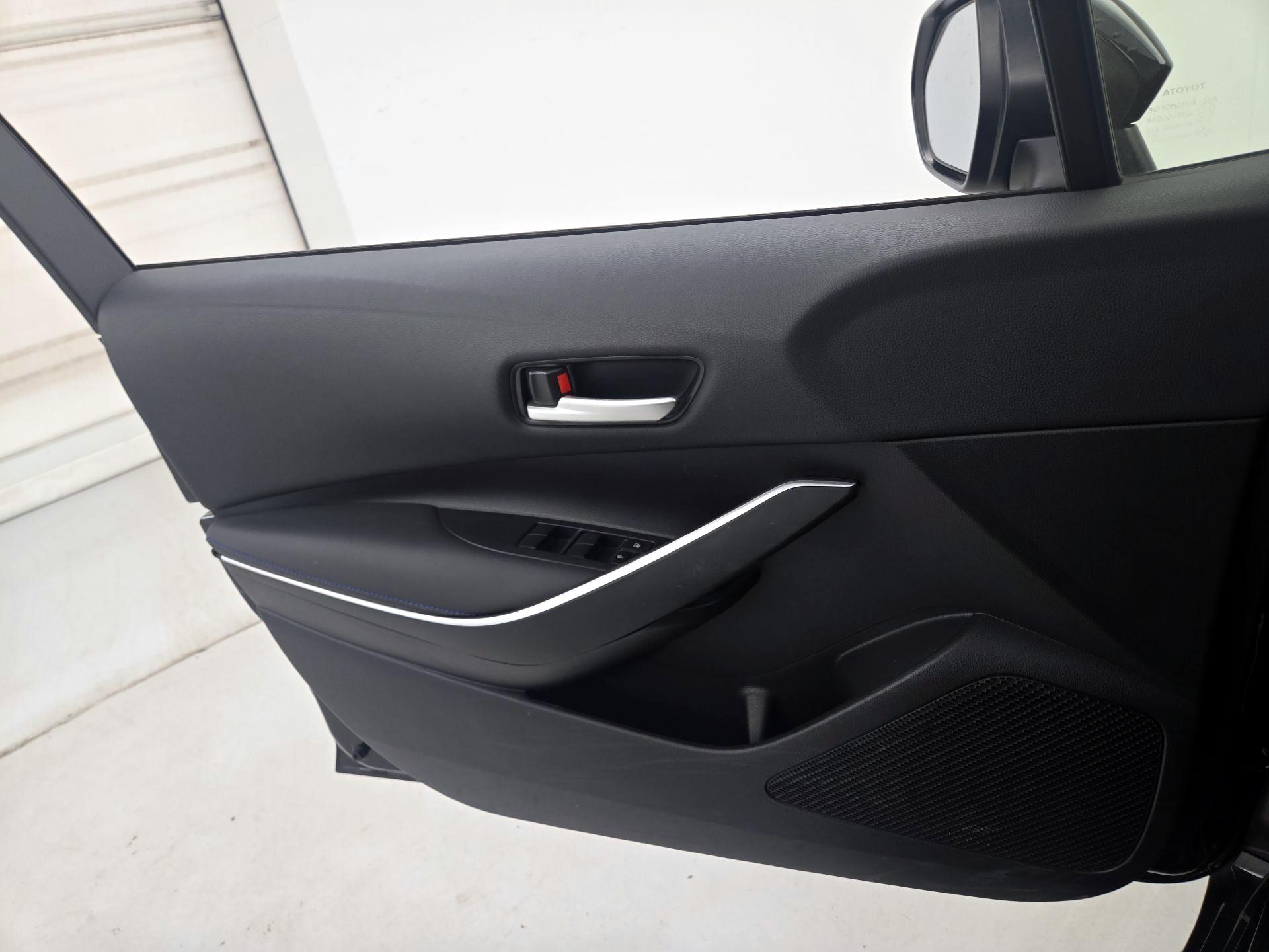 Thumbnail: 2022 Toyota Corolla - 12