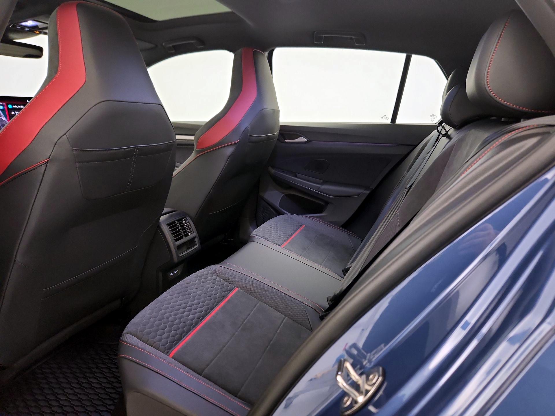 Thumbnail: 2025 Volkswagen Golf - 20