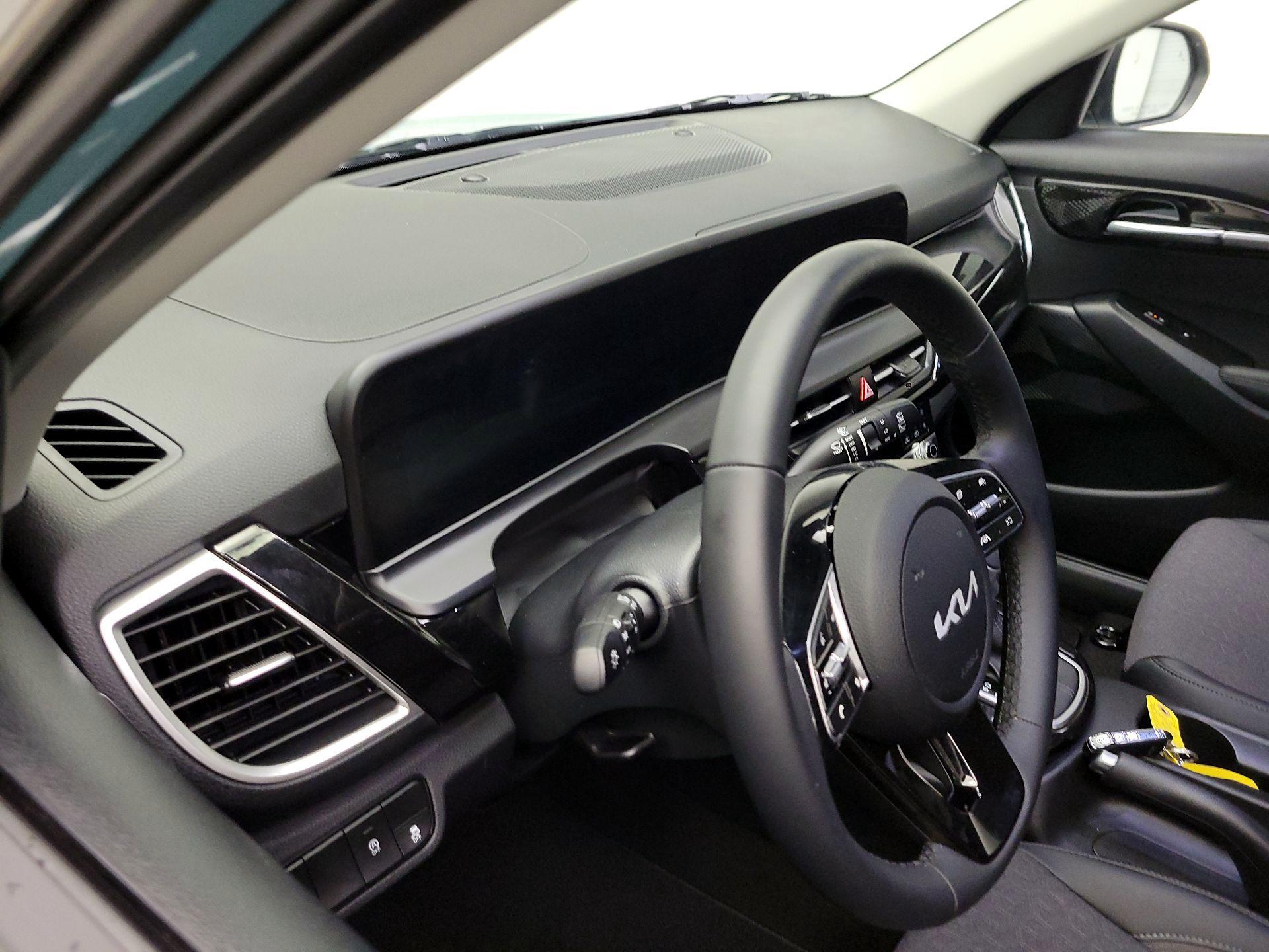 Thumbnail: 2026 Kia Seltos - 8