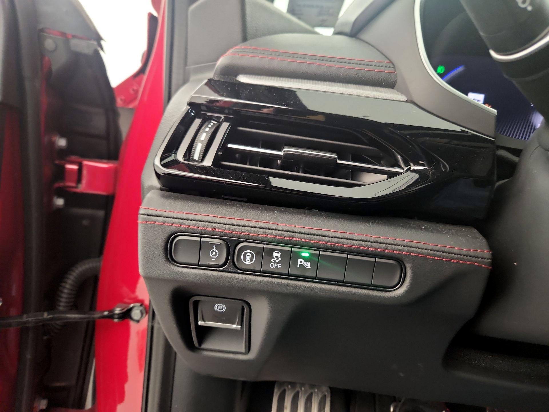 Thumbnail: 2025 Acura MDX - 13