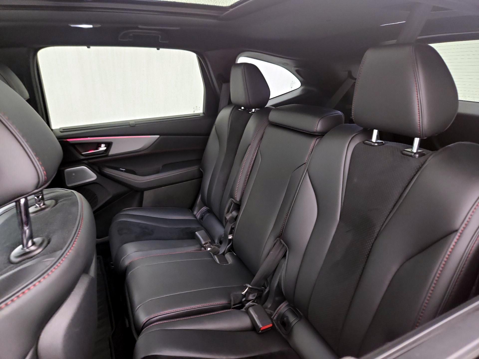 Thumbnail: 2025 Acura MDX - 19