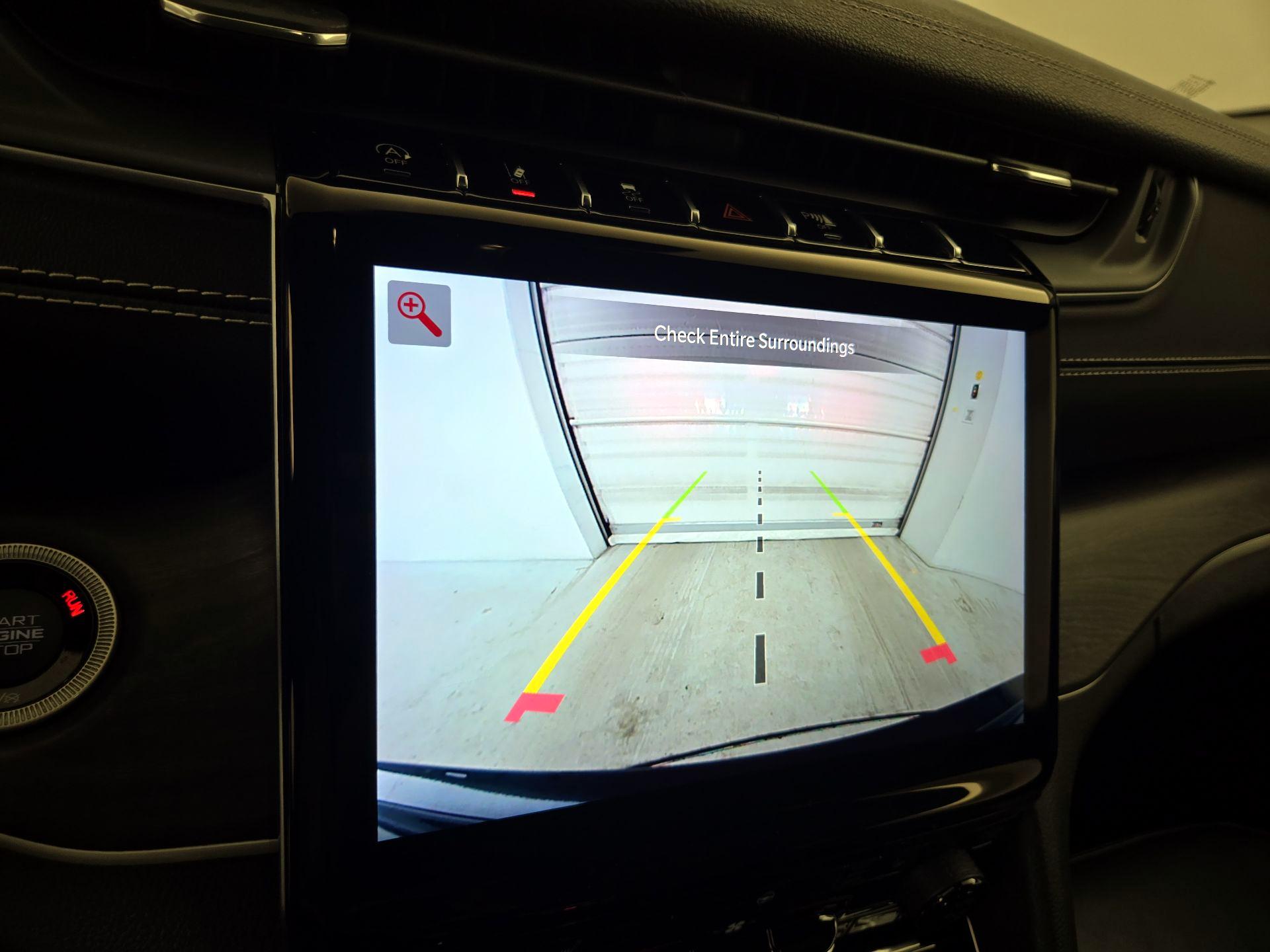 Thumbnail: 2023 Jeep Grand Cherokee - 15