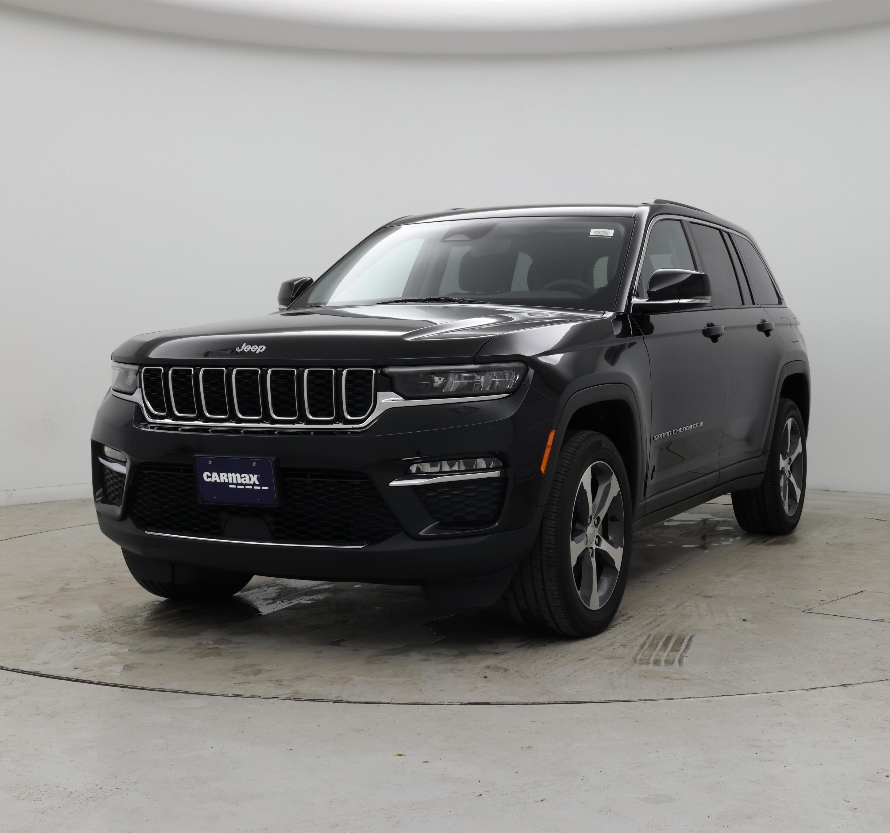 Thumbnail: 2023 Jeep Grand Cherokee - 4