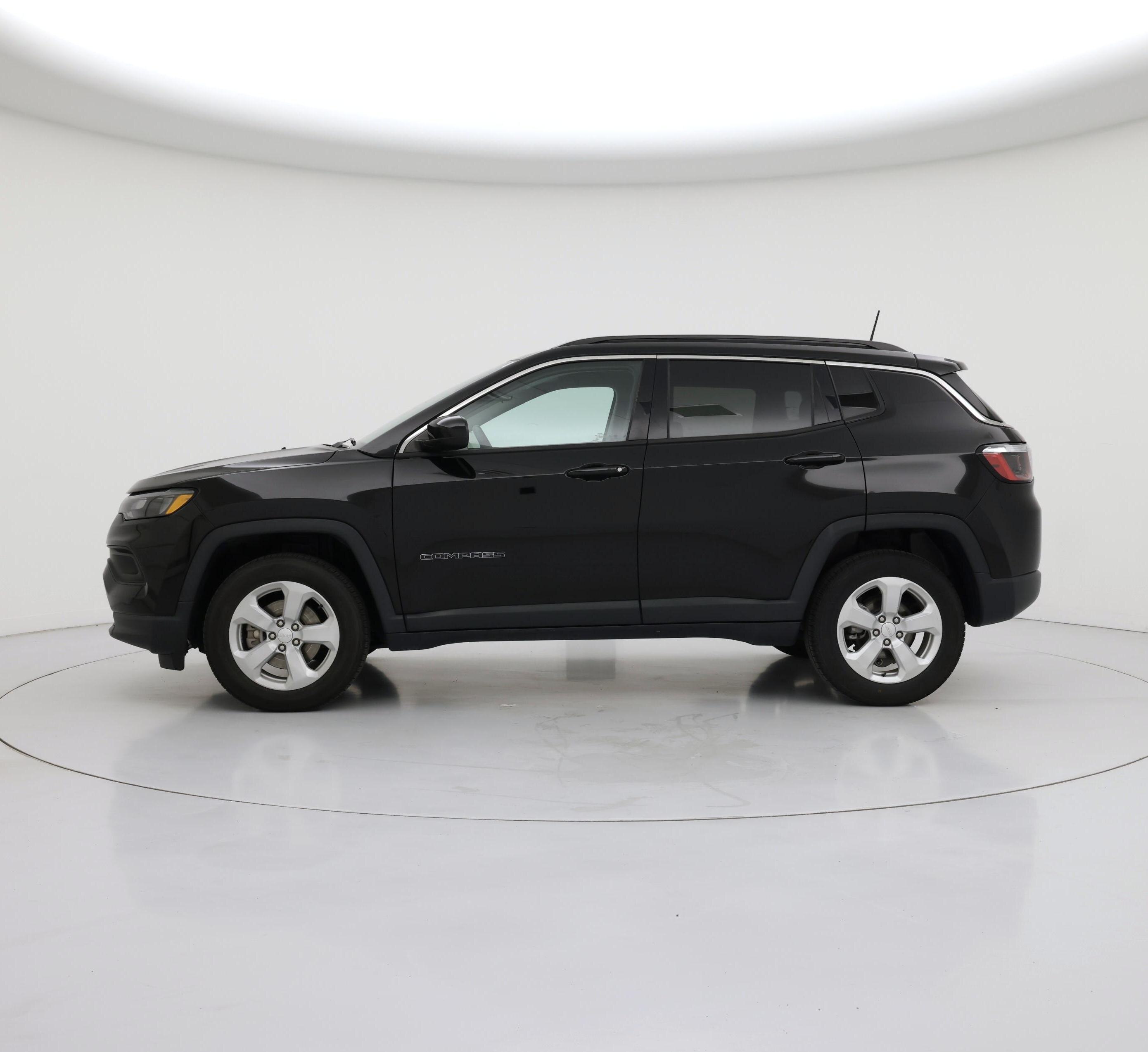 Thumbnail: 2022 Jeep Compass - 3