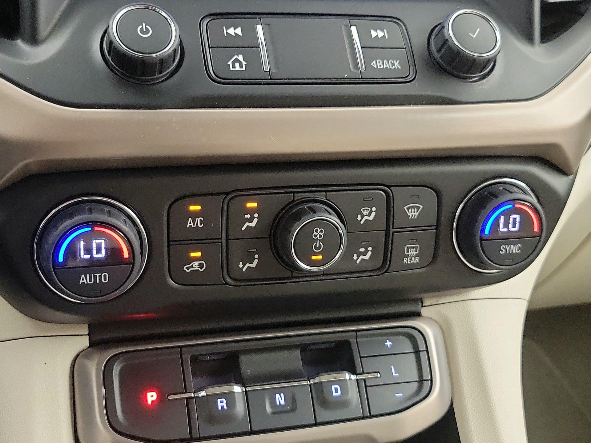 Thumbnail: 2022 GMC Acadia - 17