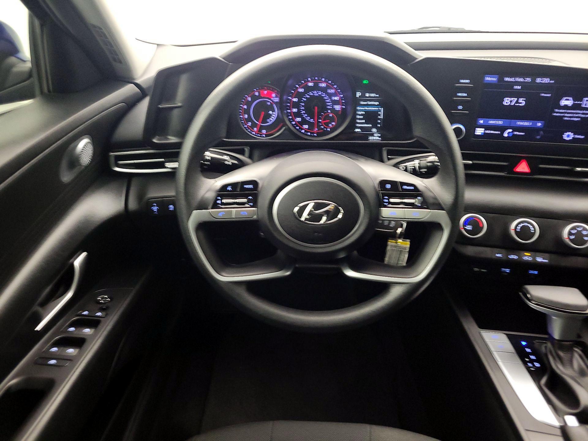 Thumbnail: 2023 Hyundai Elantra - 10