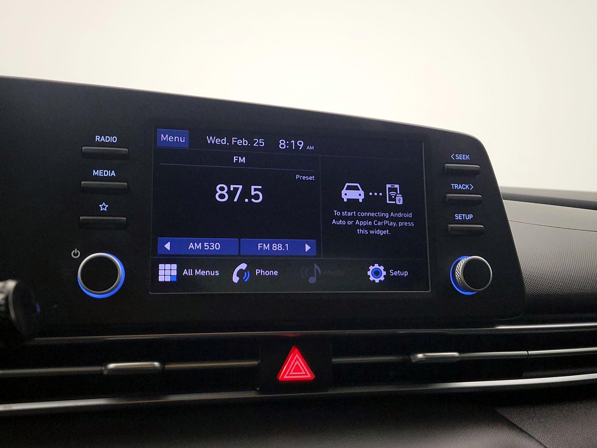 Thumbnail: 2023 Hyundai Elantra - 15