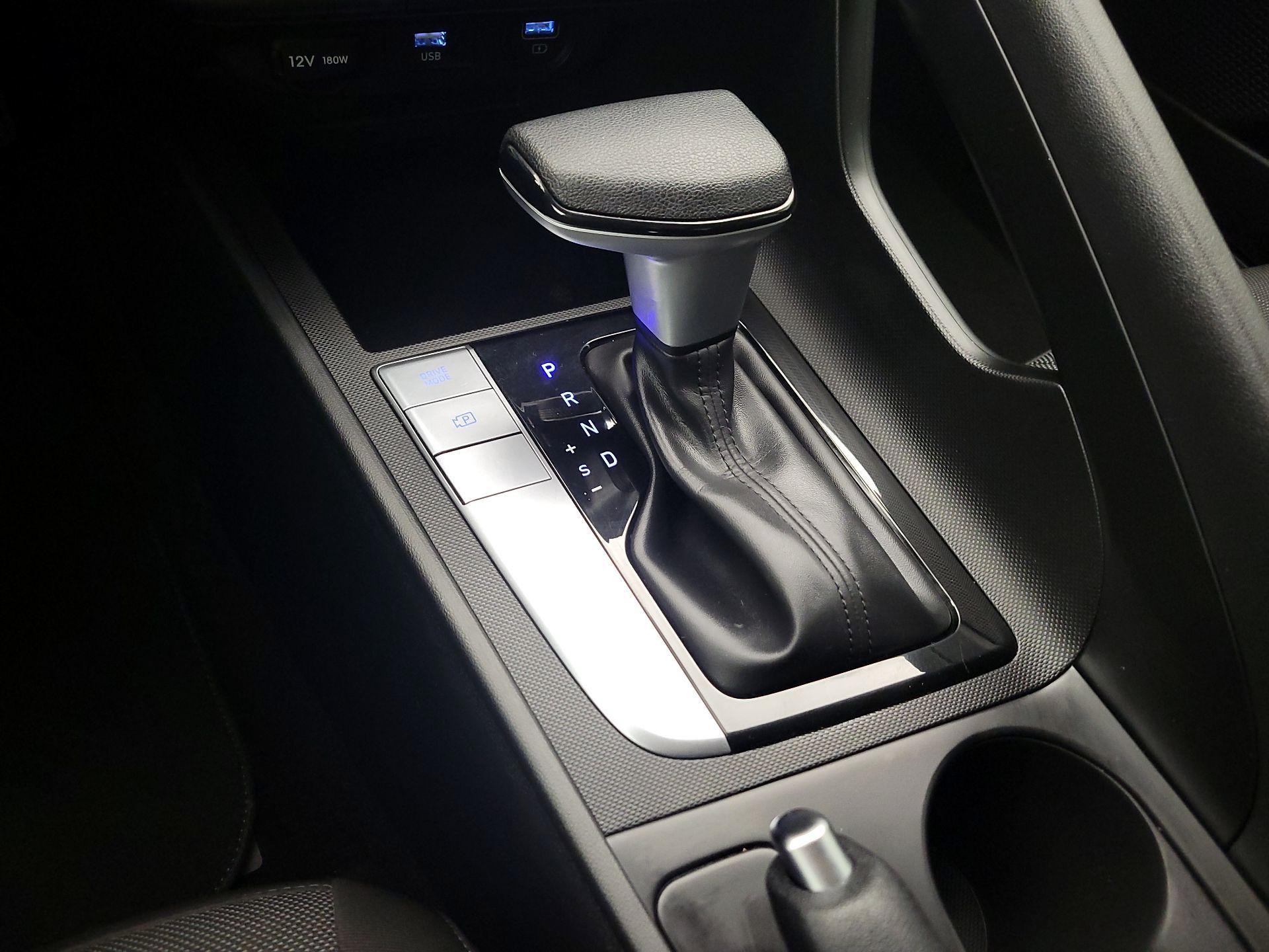 Thumbnail: 2023 Hyundai Elantra - 17