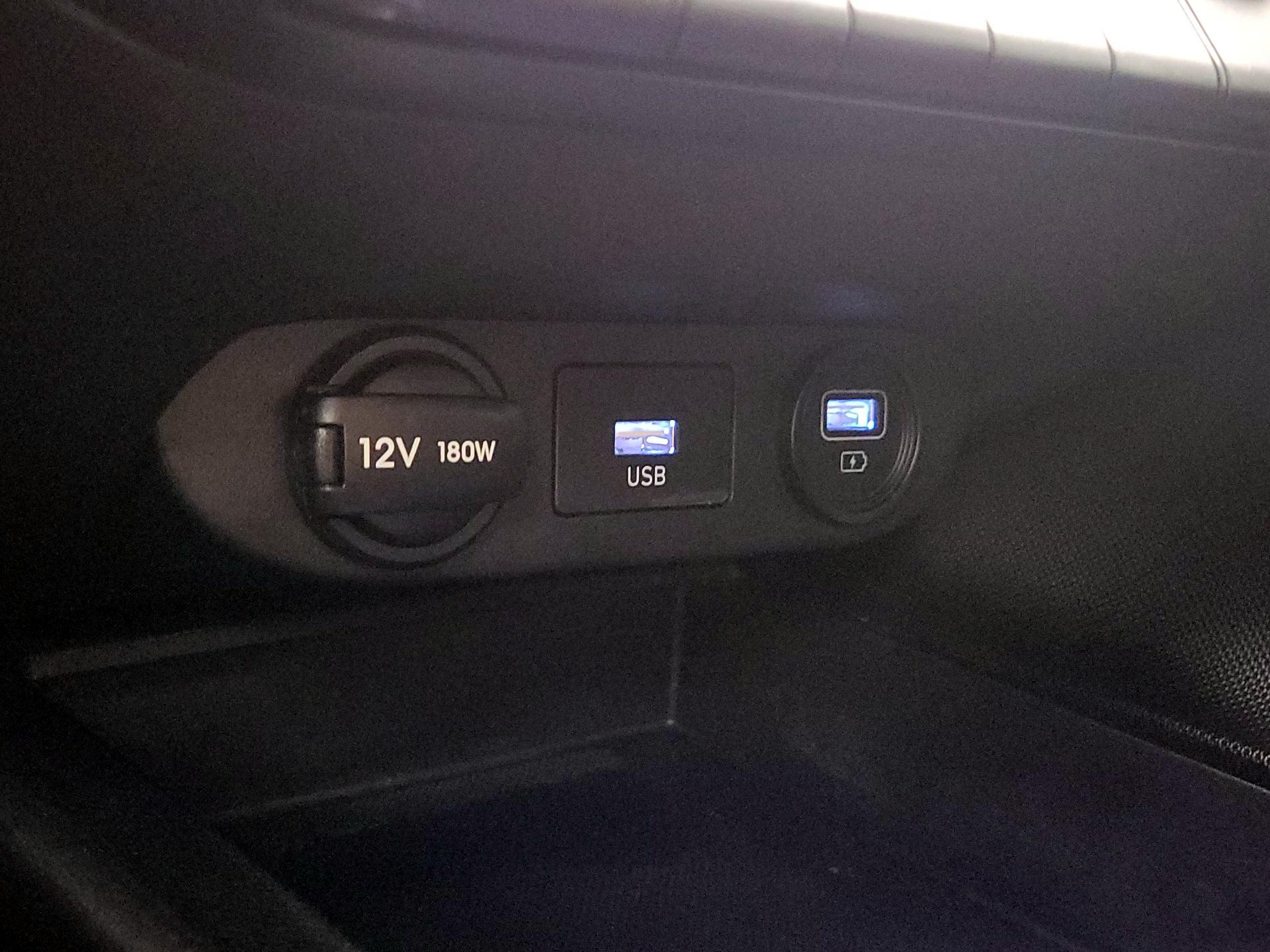 Thumbnail: 2023 Hyundai Elantra - 18