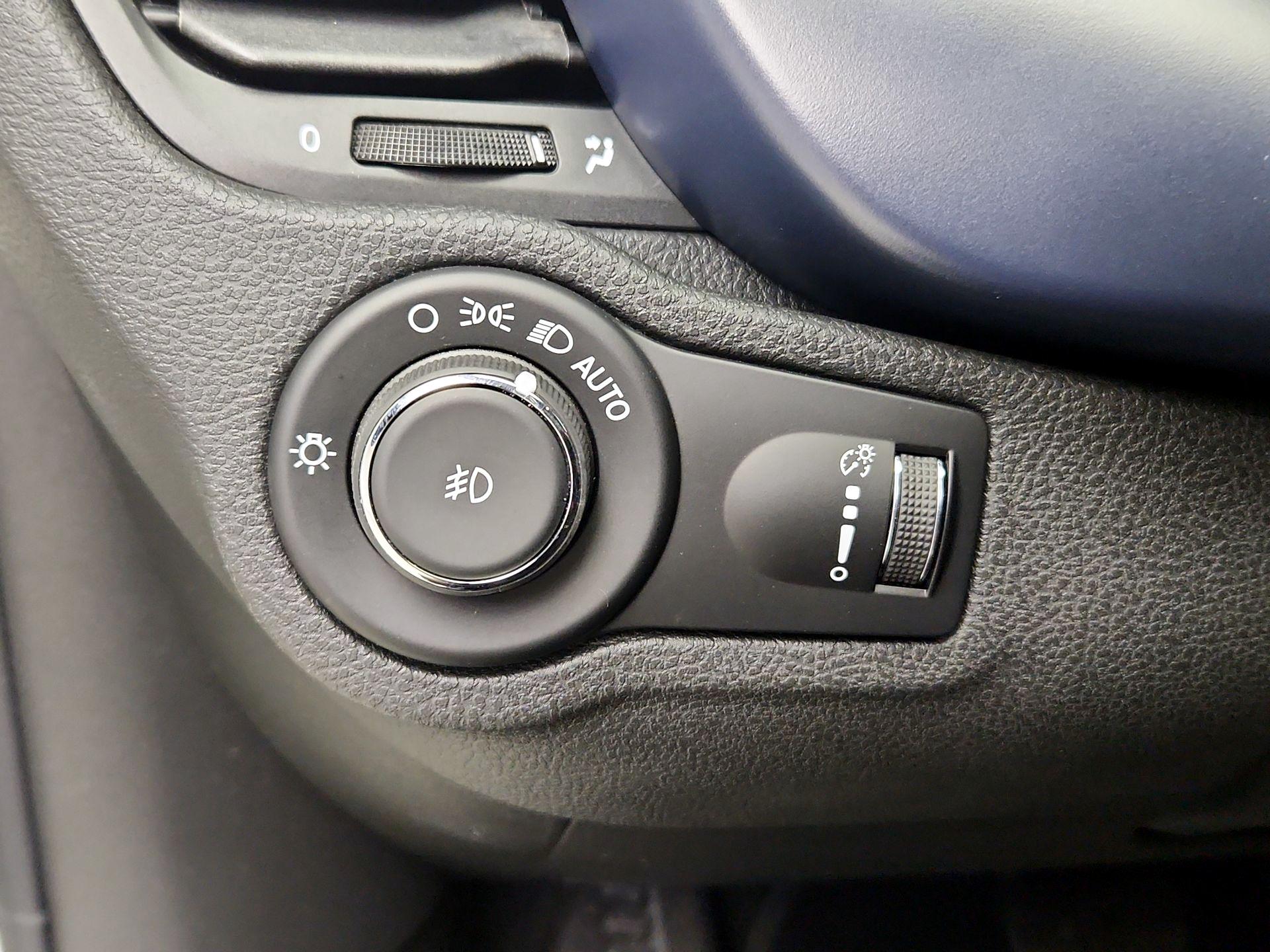 Thumbnail: 2022 Fiat 500X - 13