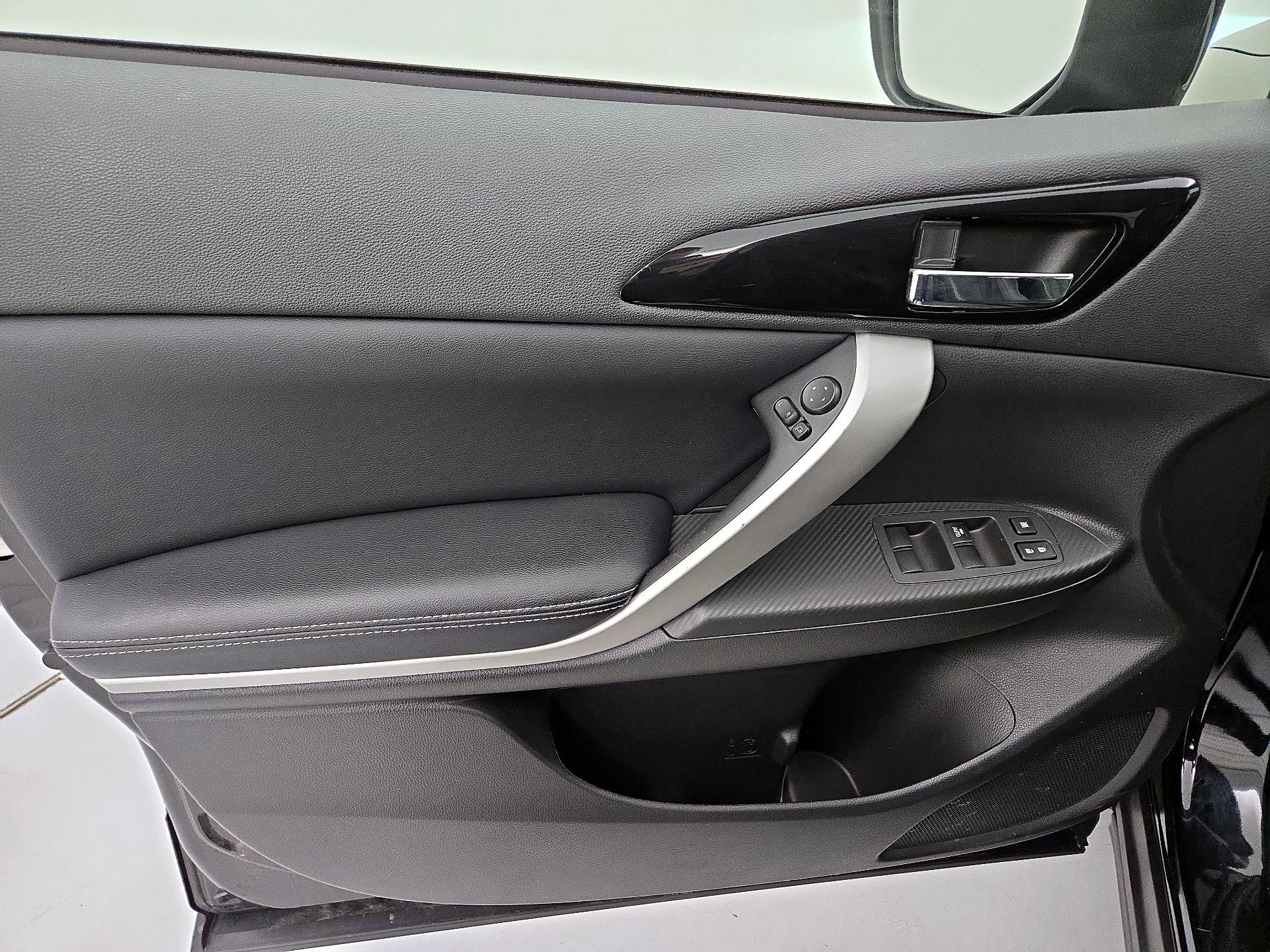 Thumbnail: 2022 Mitsubishi Eclipse Cross - 12