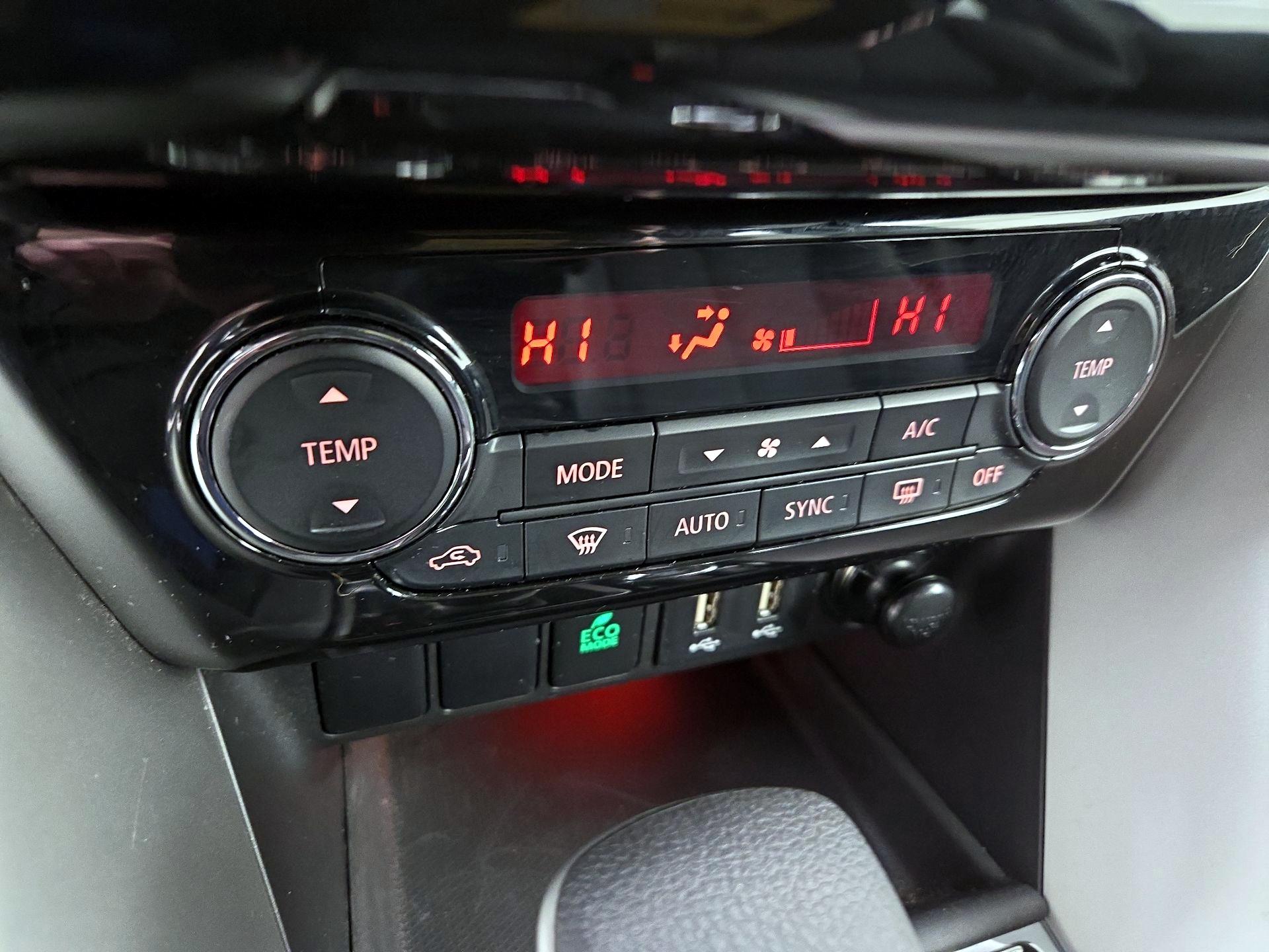 Thumbnail: 2022 Mitsubishi Eclipse Cross - 17