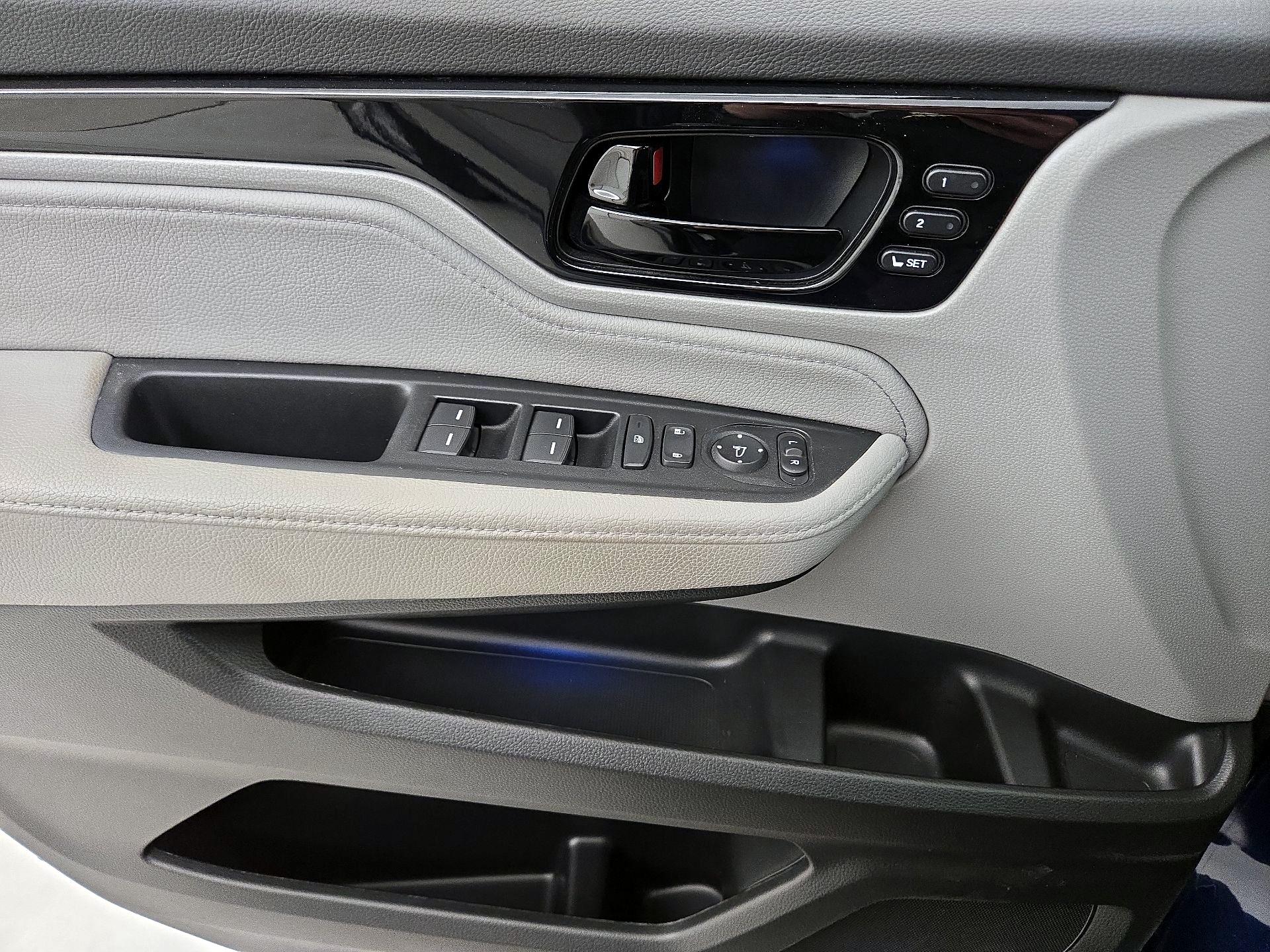 Thumbnail: 2023 Honda Odyssey - 12