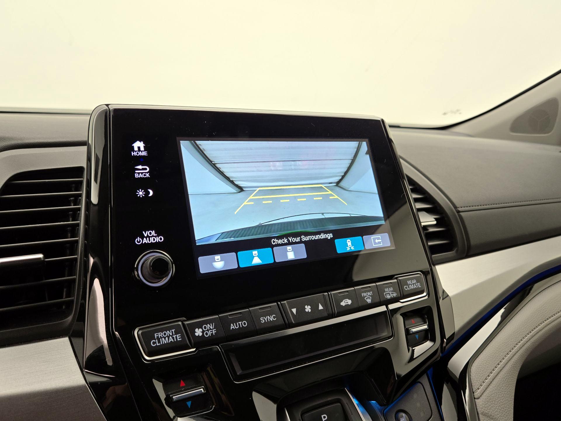 Thumbnail: 2023 Honda Odyssey - 14
