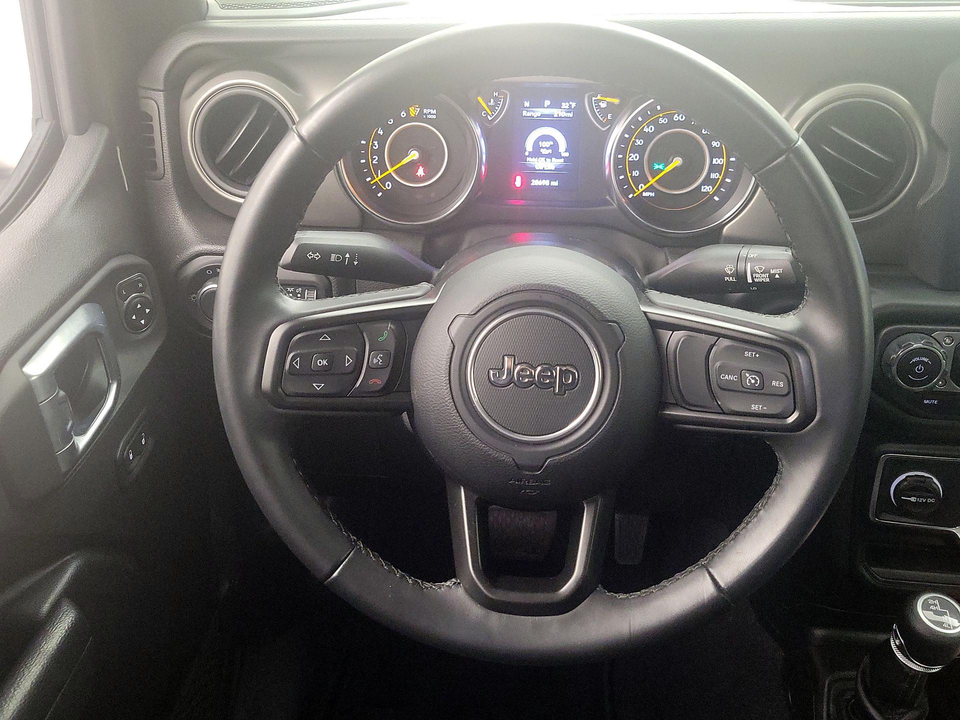 Thumbnail: 2022 Jeep Wrangler - 10