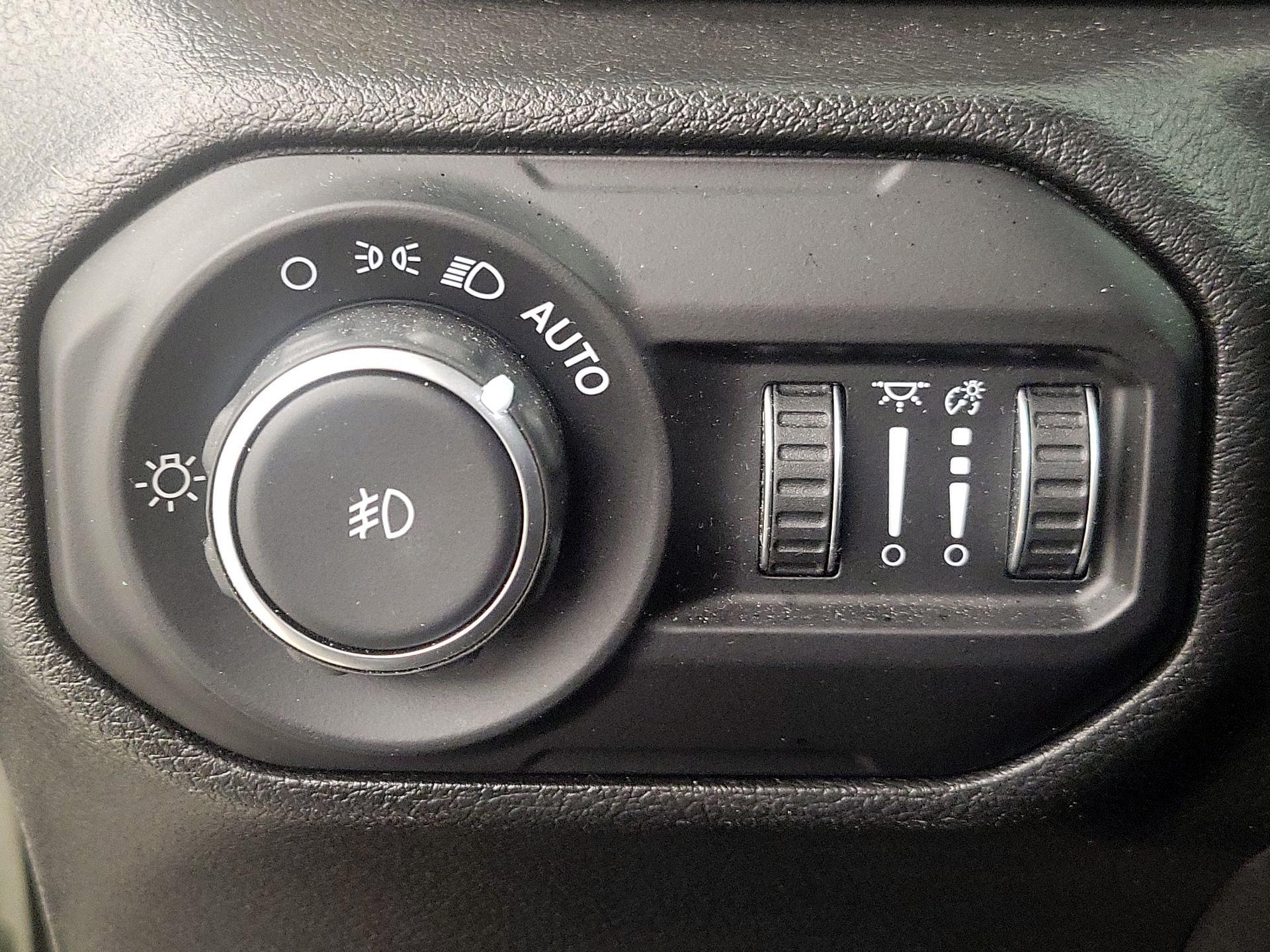 Thumbnail: 2022 Jeep Wrangler - 13