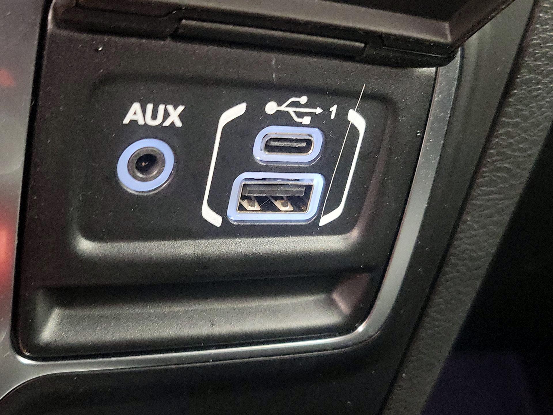 Thumbnail: 2022 Jeep Wrangler - 18