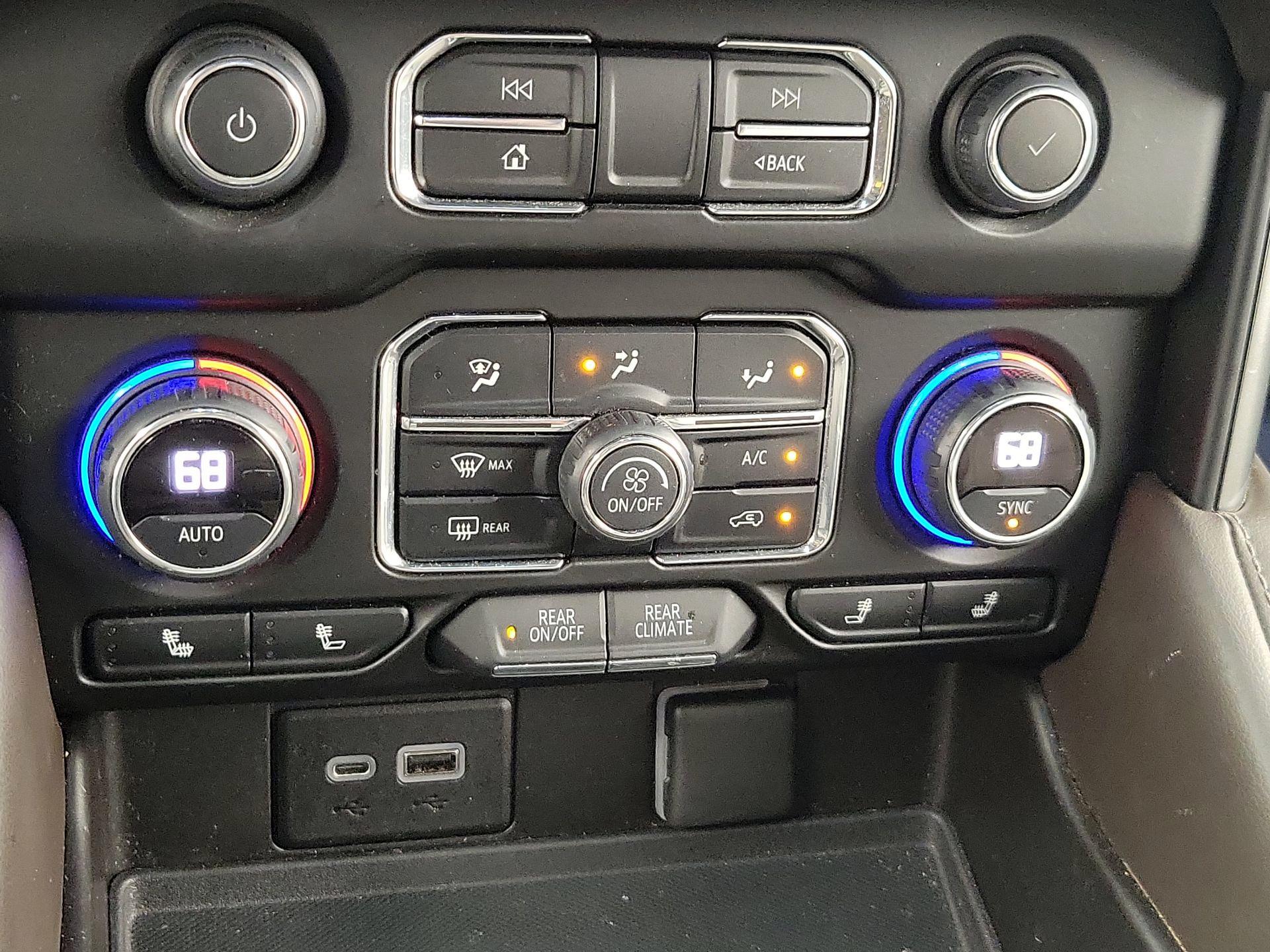 Thumbnail: 2021 Chevrolet Tahoe - 16