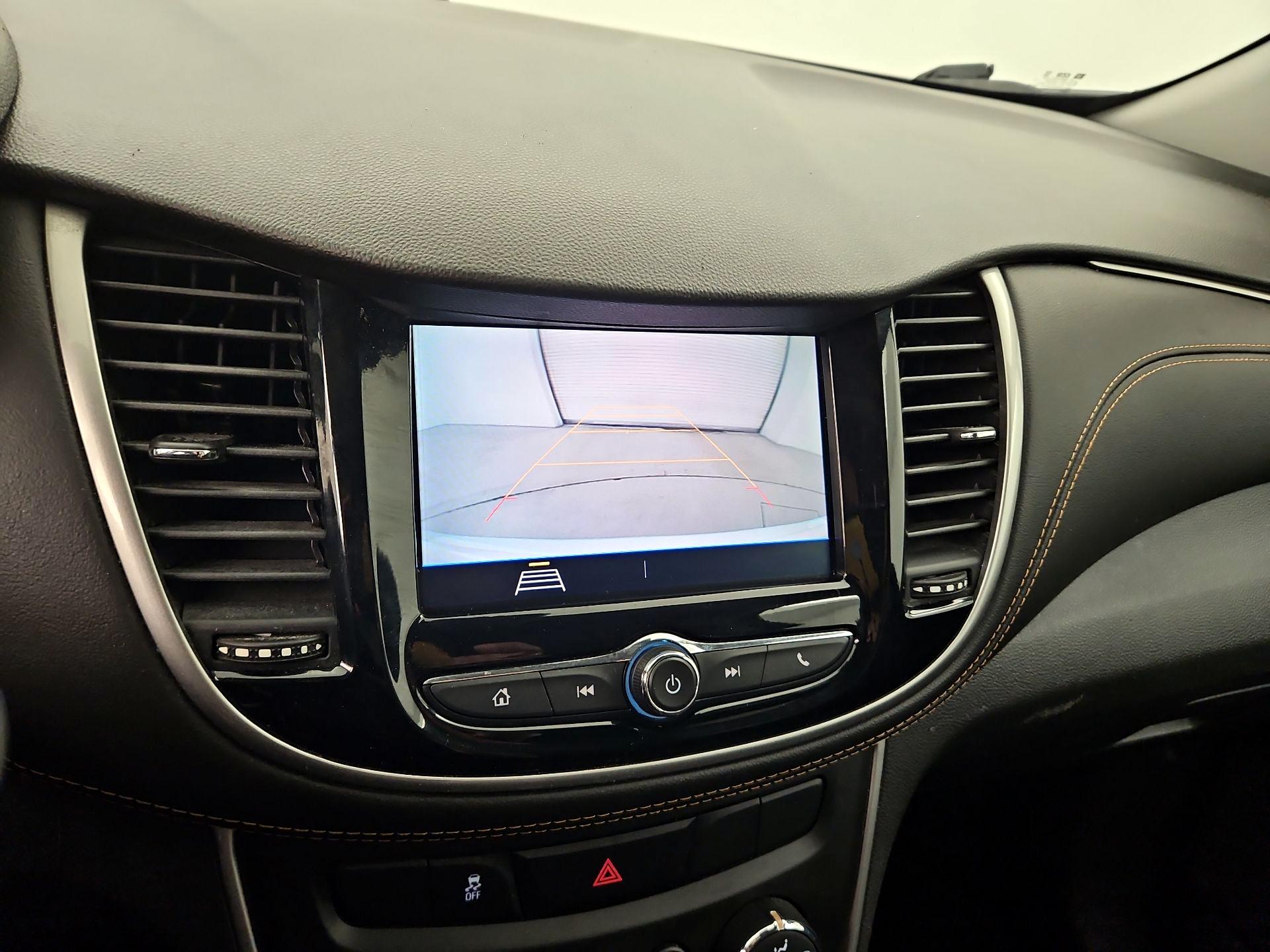 Thumbnail: 2020 Chevrolet Trax - 14