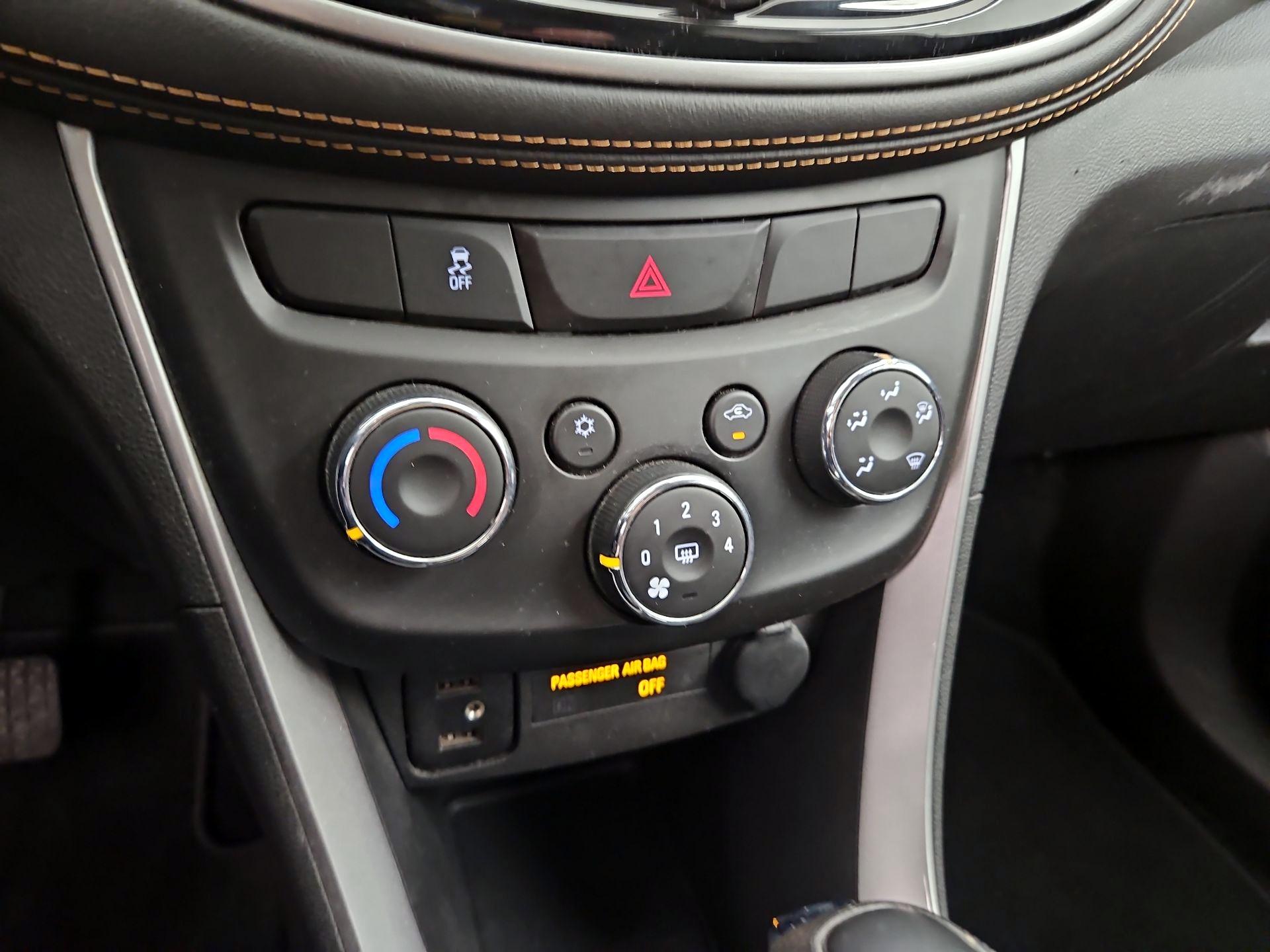 Thumbnail: 2020 Chevrolet Trax - 16