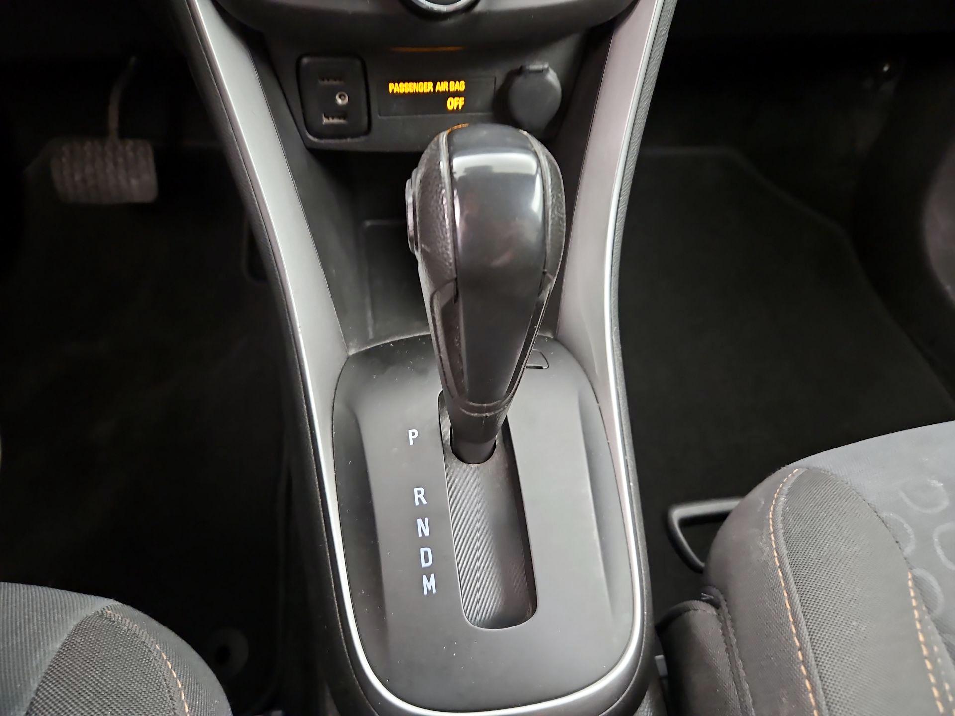 Thumbnail: 2020 Chevrolet Trax - 17