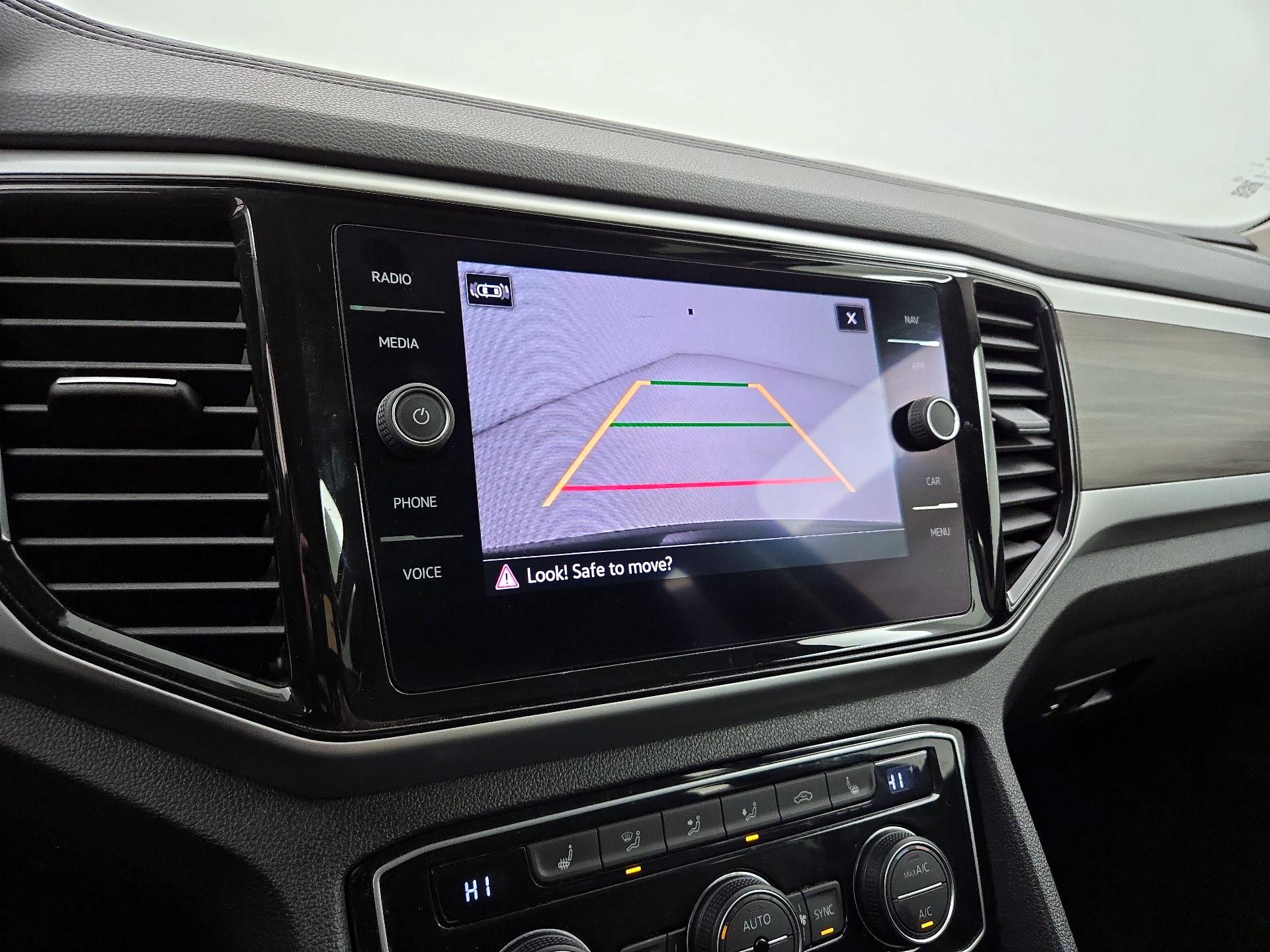 Thumbnail: 2021 Volkswagen Atlas - 15