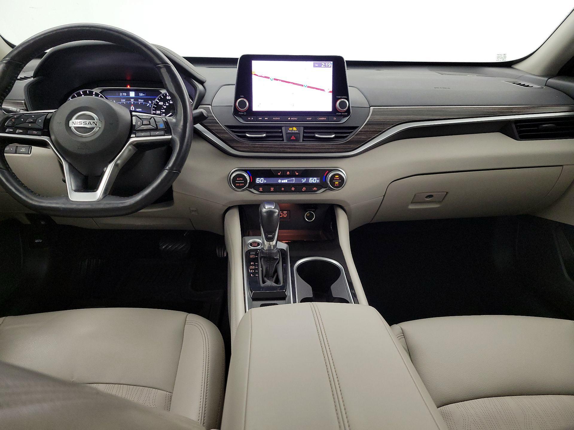 Thumbnail: 2020 Nissan Altima - 9