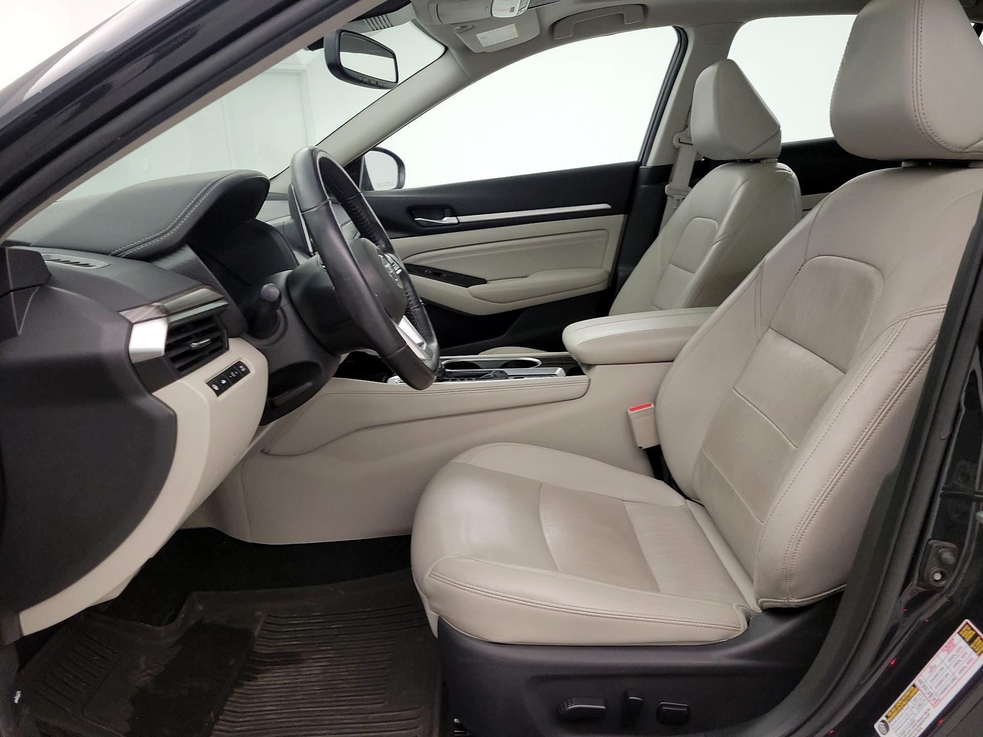 Thumbnail: 2020 Nissan Altima - 11