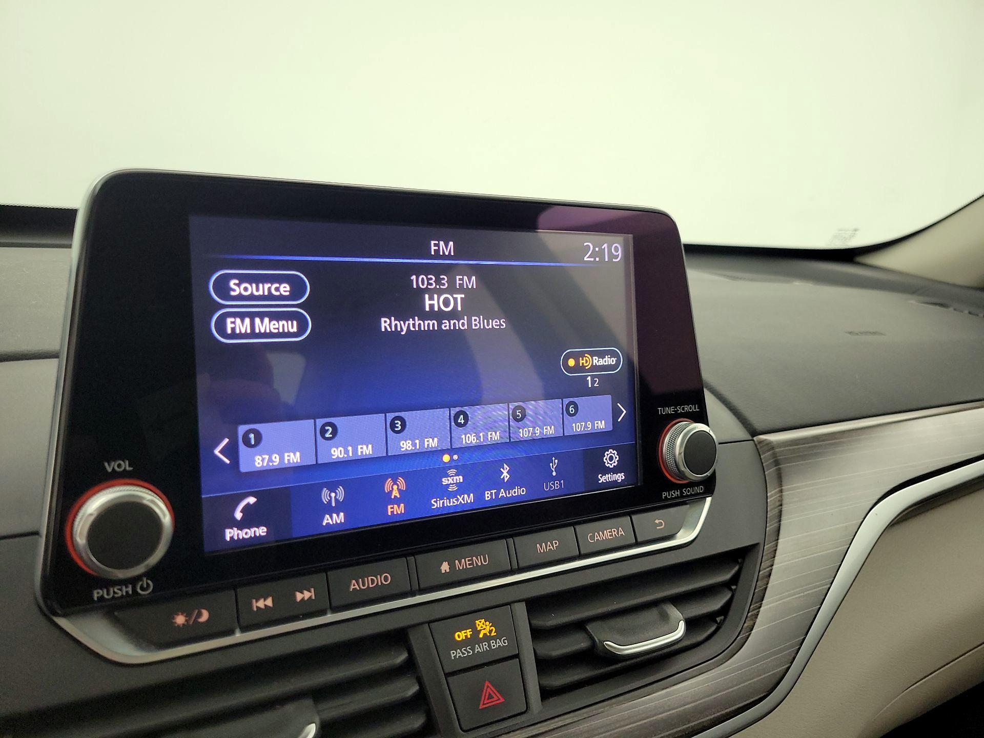 Thumbnail: 2020 Nissan Altima - 16