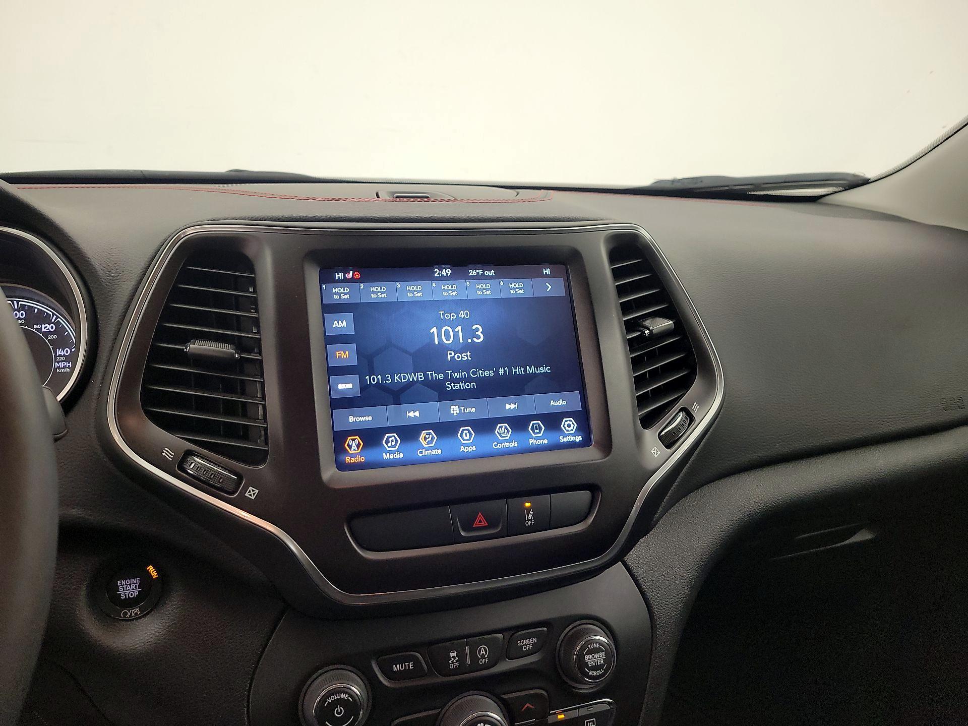 Thumbnail: 2022 Jeep Cherokee - 15