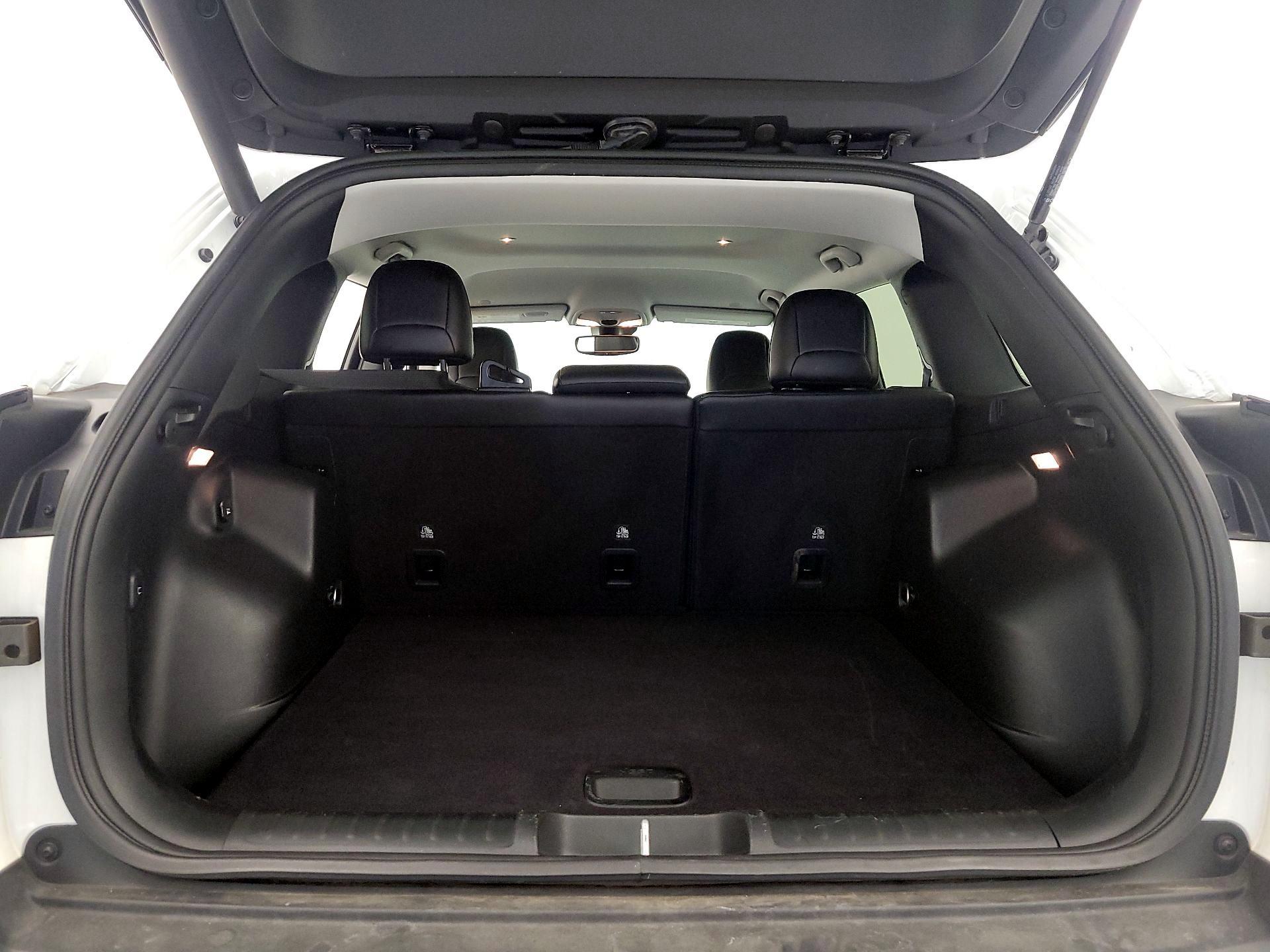 Thumbnail: 2022 Jeep Cherokee - 20