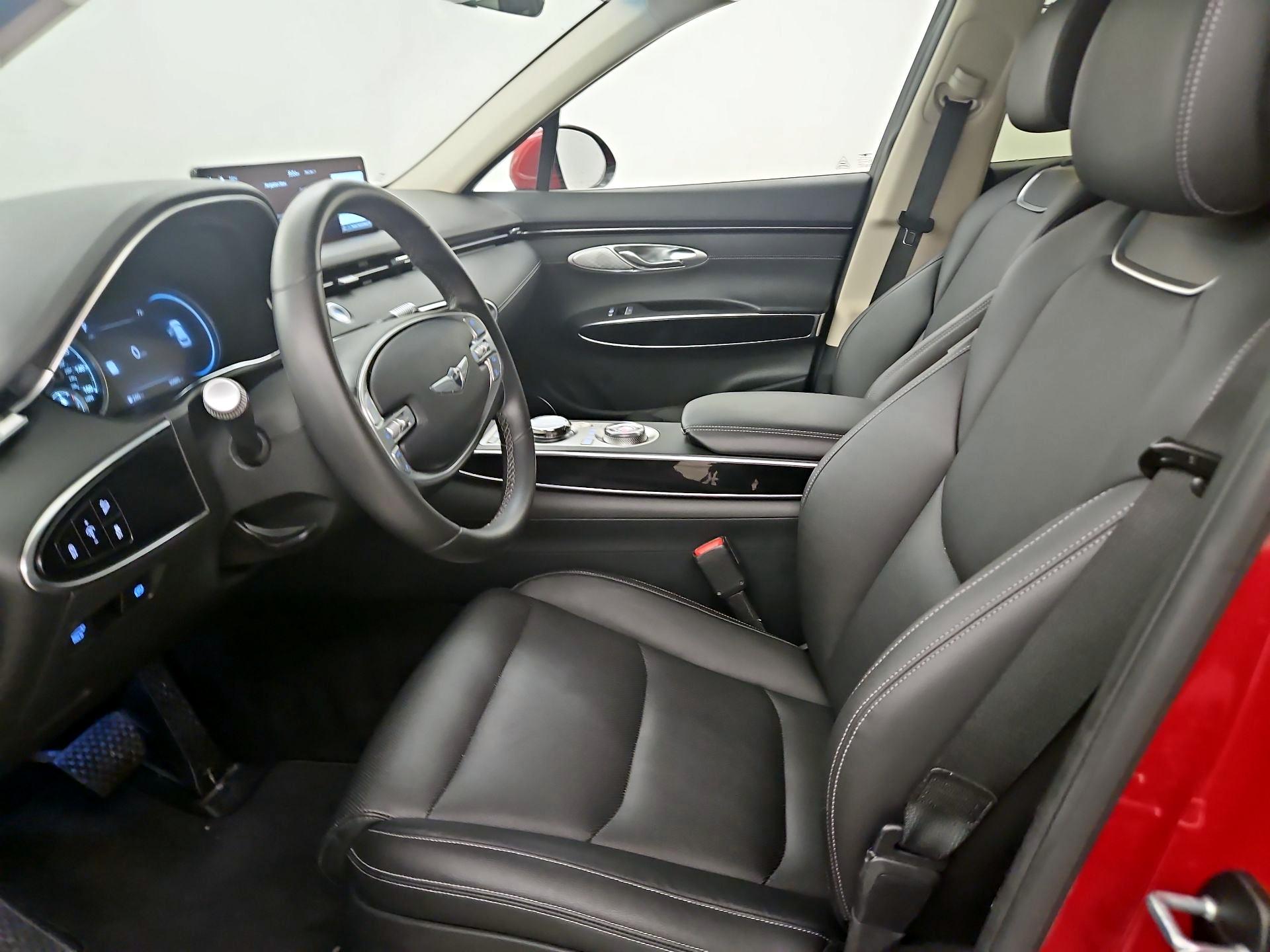 Thumbnail: 2025 Genesis GV70 - 11