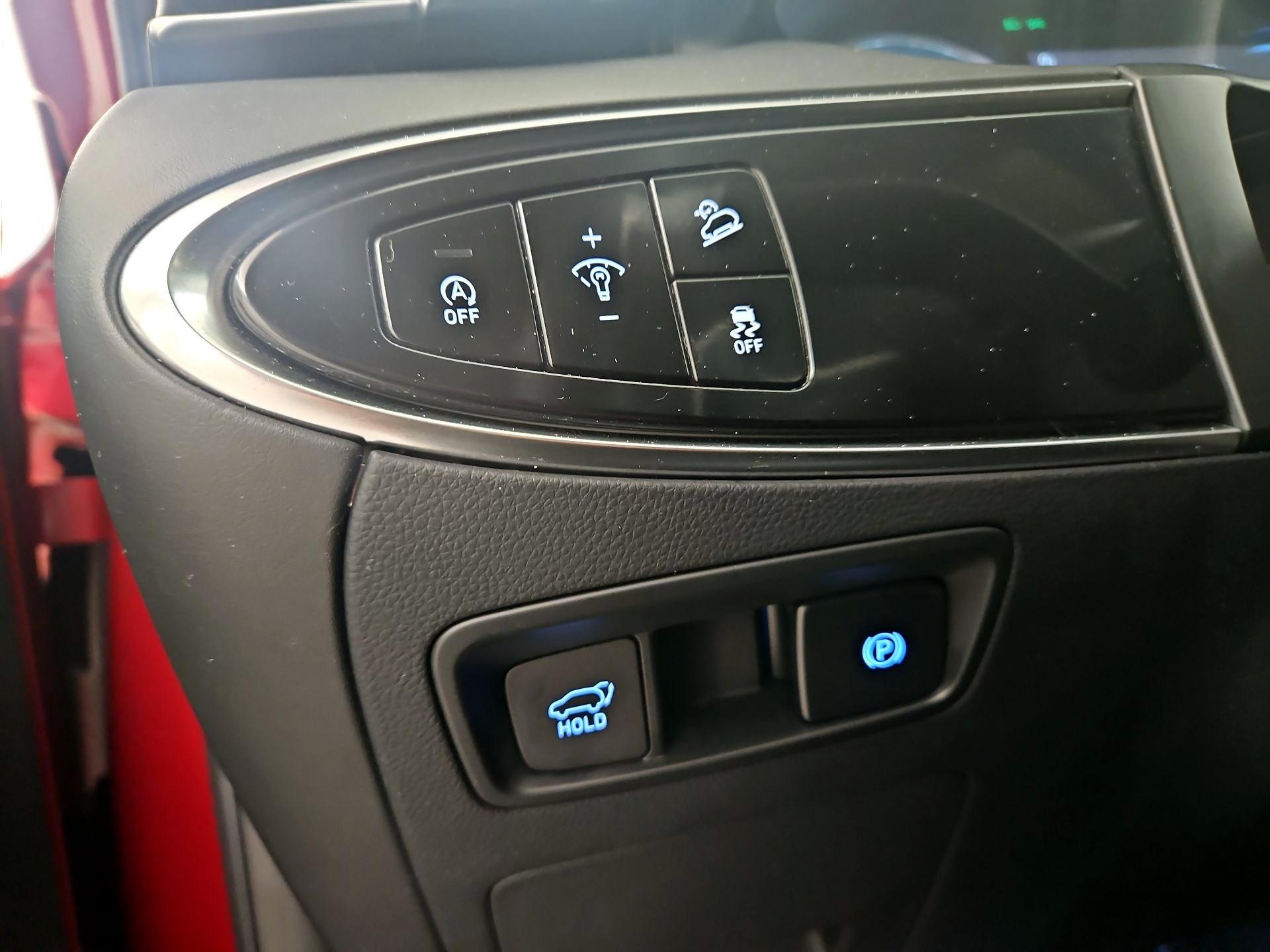 Thumbnail: 2025 Genesis GV70 - 13