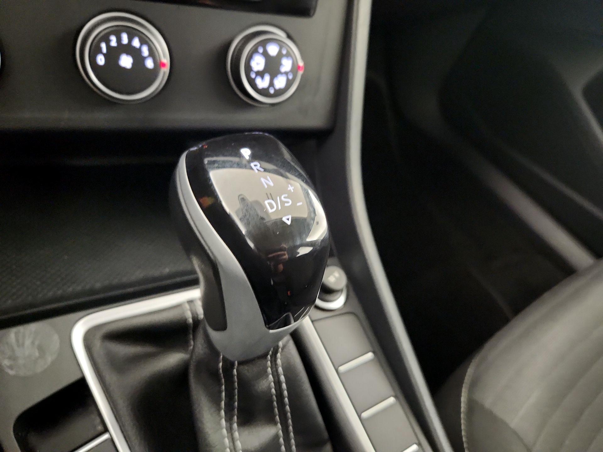 Thumbnail: 2024 Volkswagen Jetta - 17