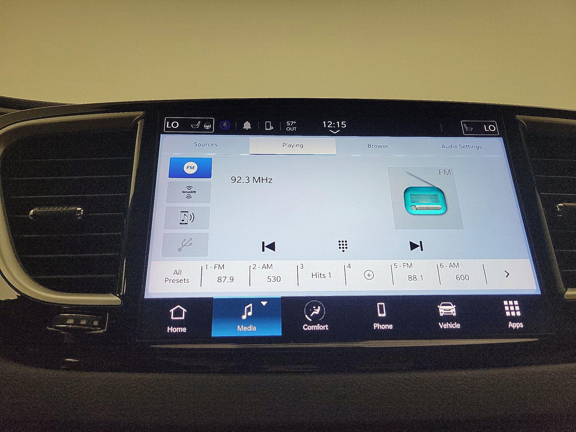 Thumbnail: 2023 Chrysler Pacifica - 15