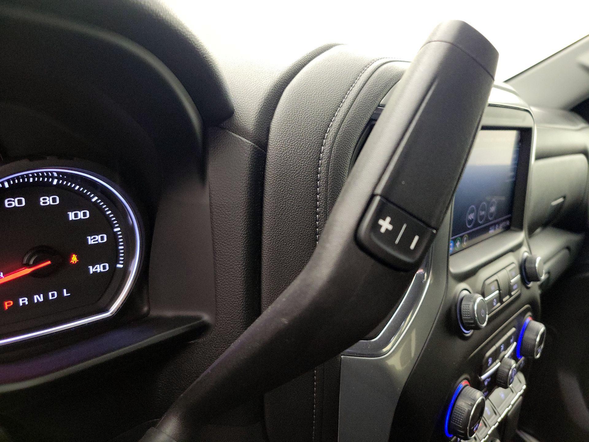 Thumbnail: 2022 Chevrolet Silverado 1500 - 17