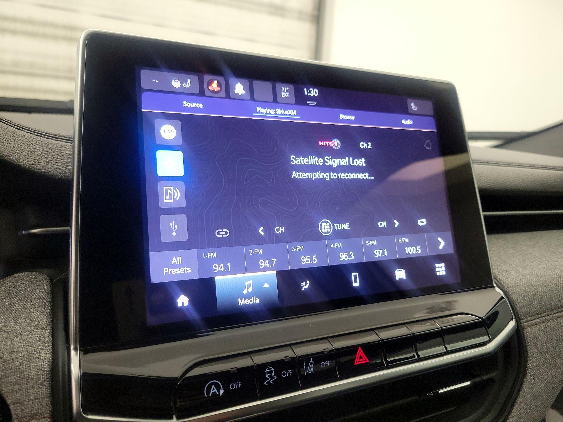 Thumbnail: 2023 Jeep Compass - 15