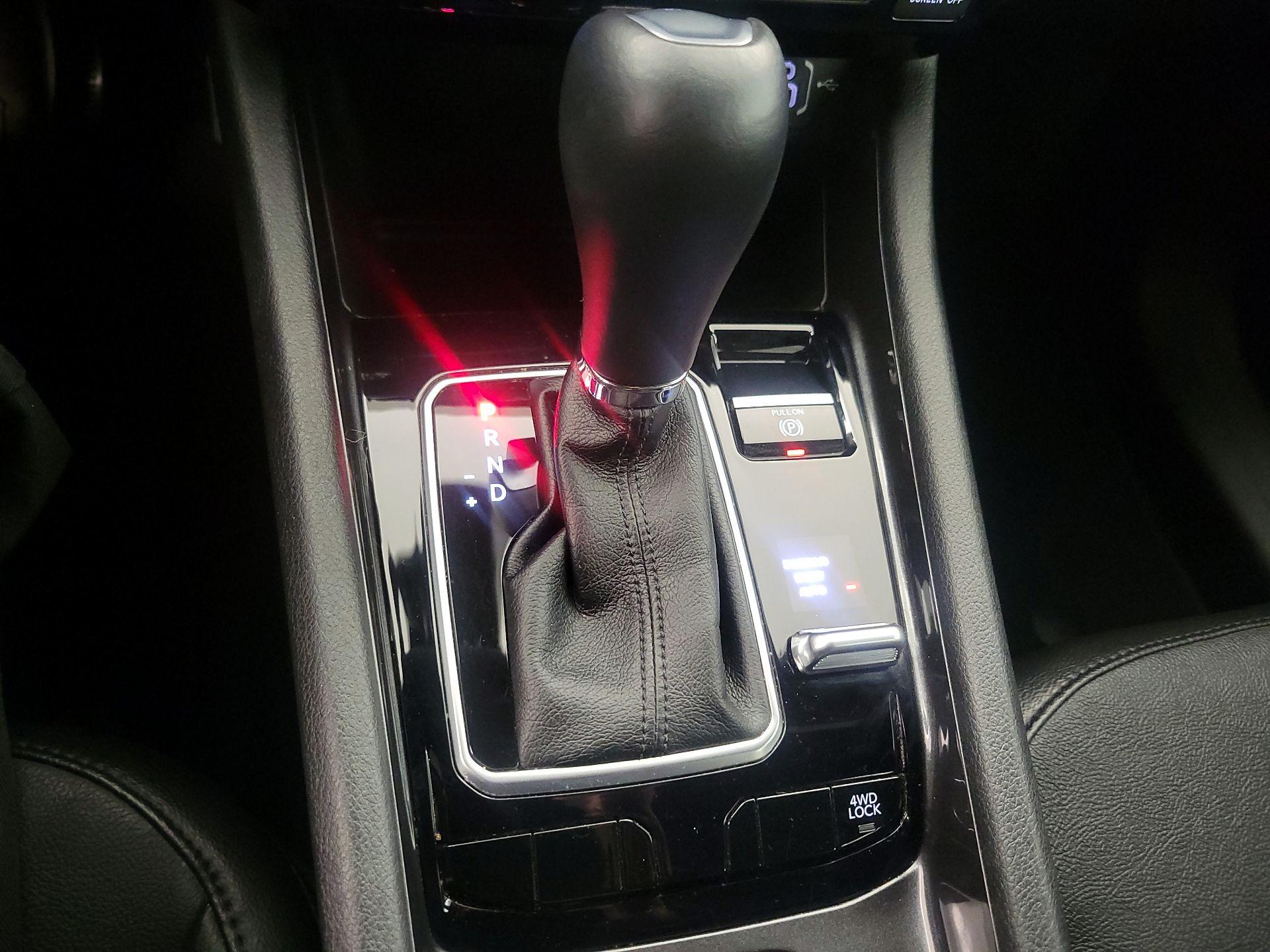 Thumbnail: 2023 Jeep Compass - 17