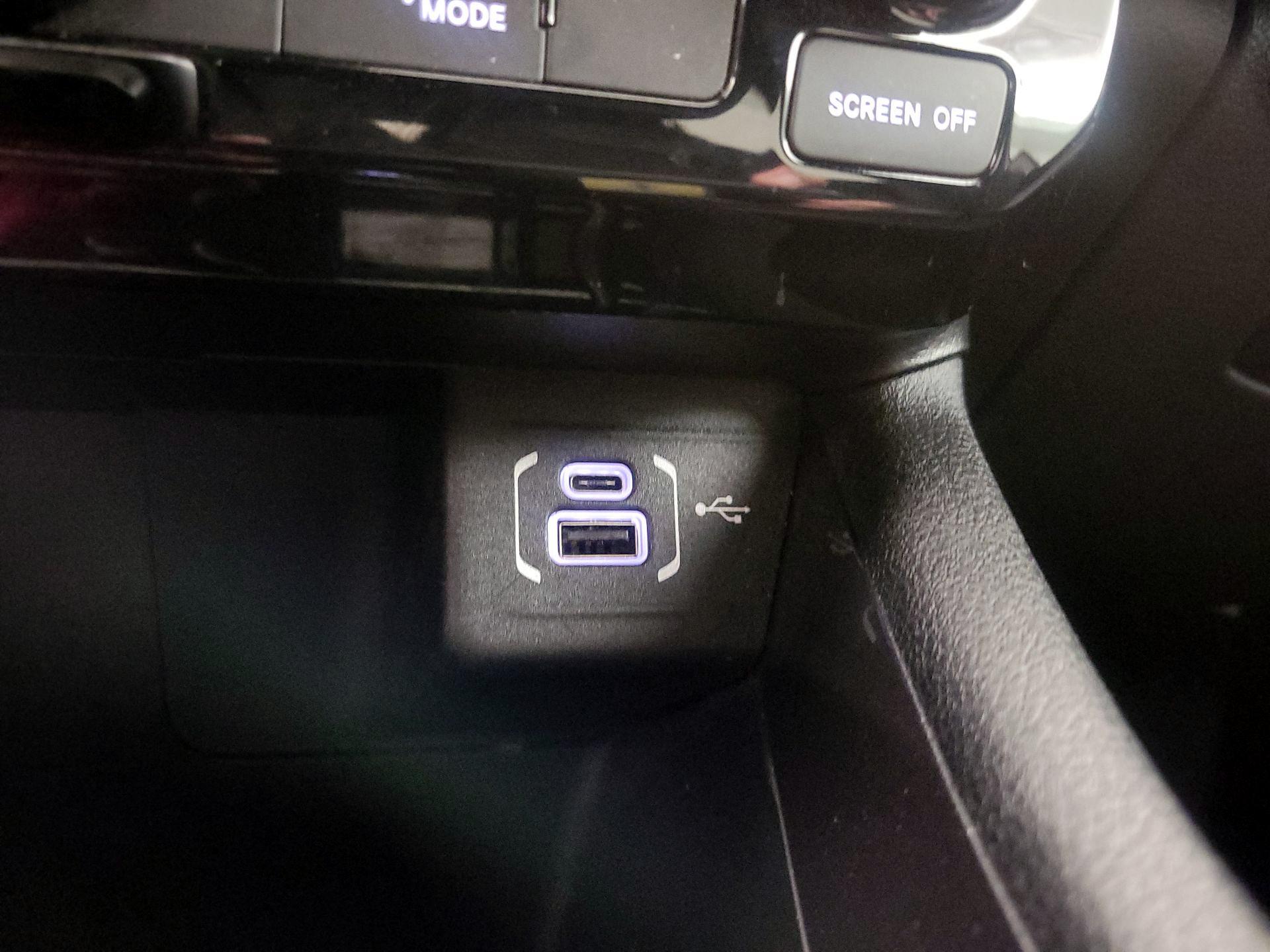 Thumbnail: 2023 Jeep Compass - 18