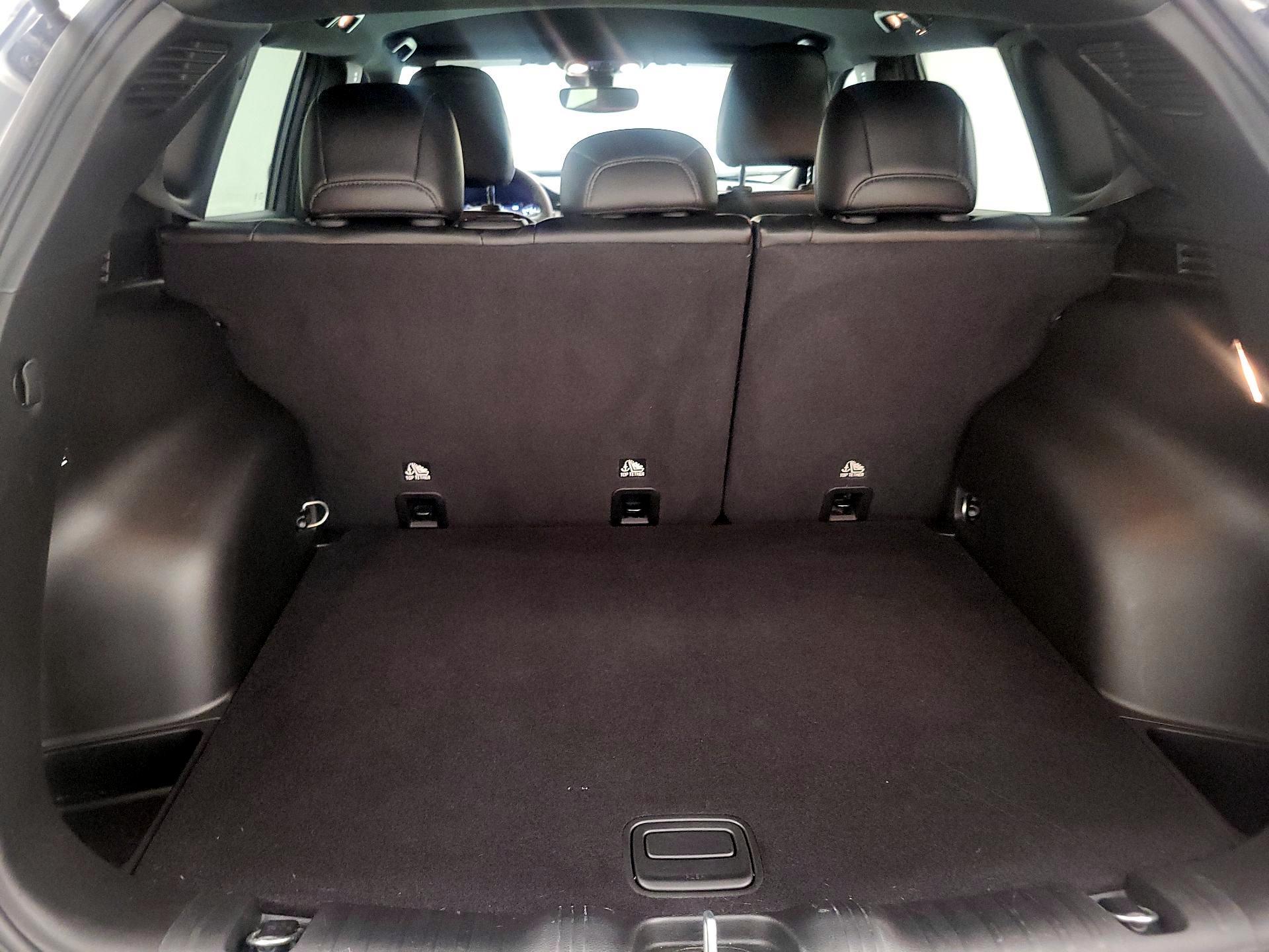 Thumbnail: 2023 Jeep Compass - 20