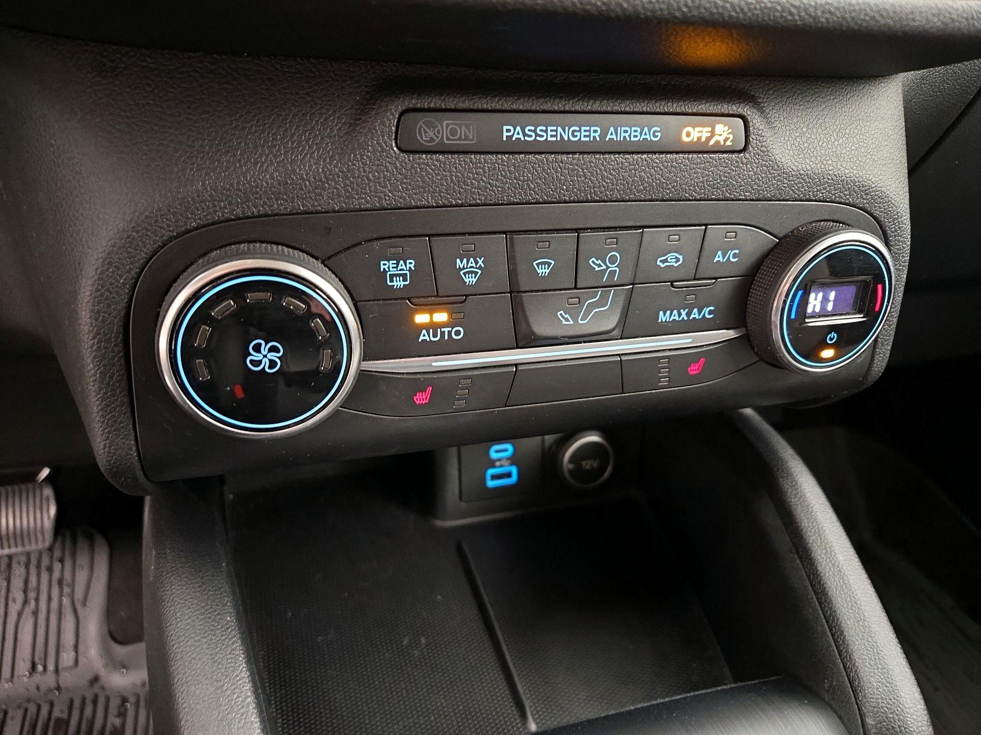 Thumbnail: 2020 Ford Escape - 16