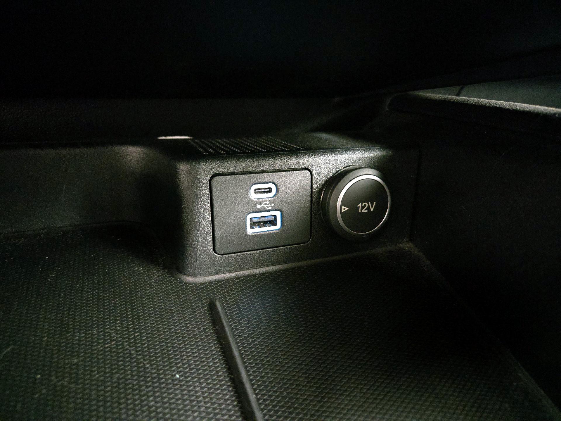 Thumbnail: 2020 Ford Escape - 18